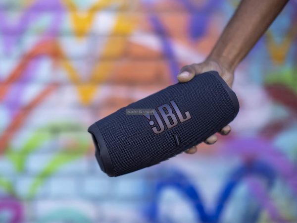 JBL Charge 5 Bluetooth hangszóró