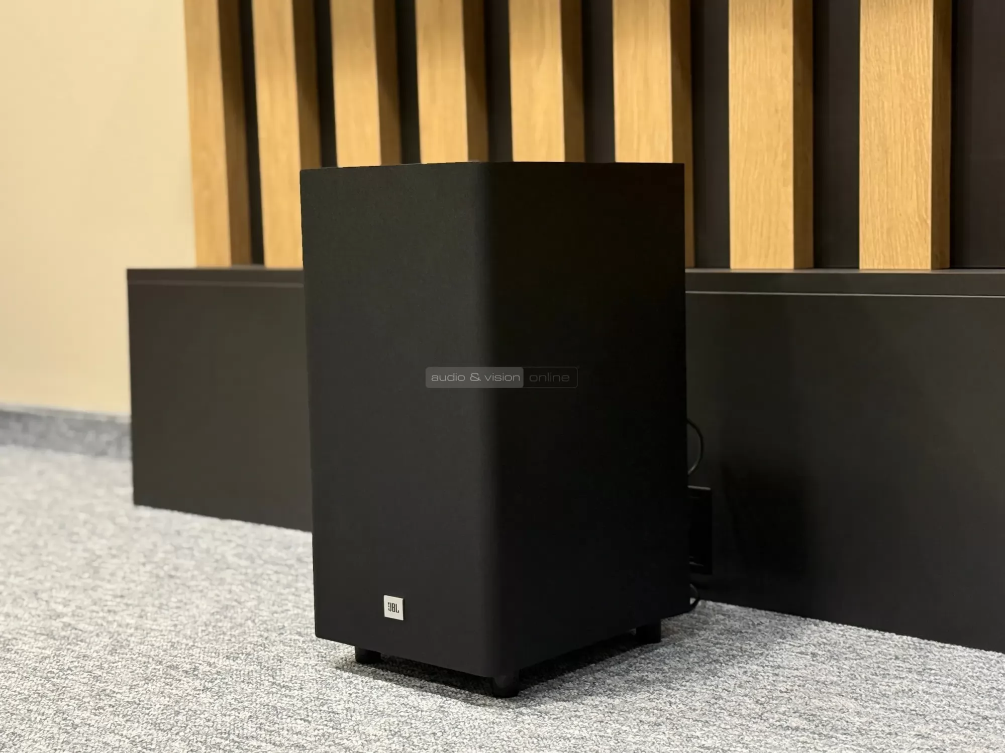 JBL Cinema SB595 soundbar mélyláda