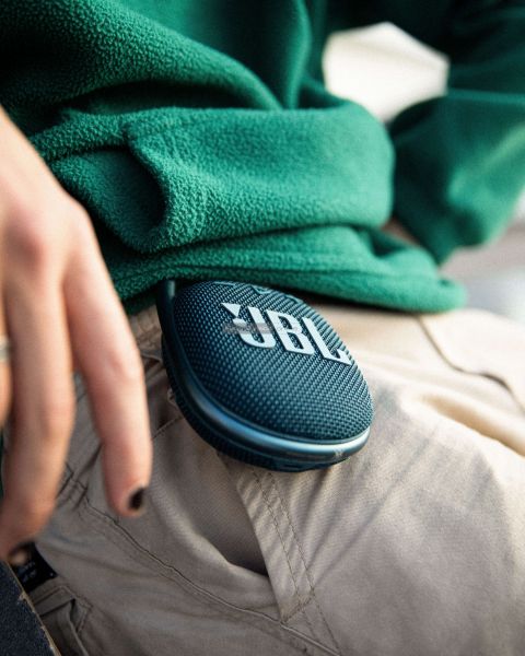 JBL Clip 4 Bluetooth hangszóró