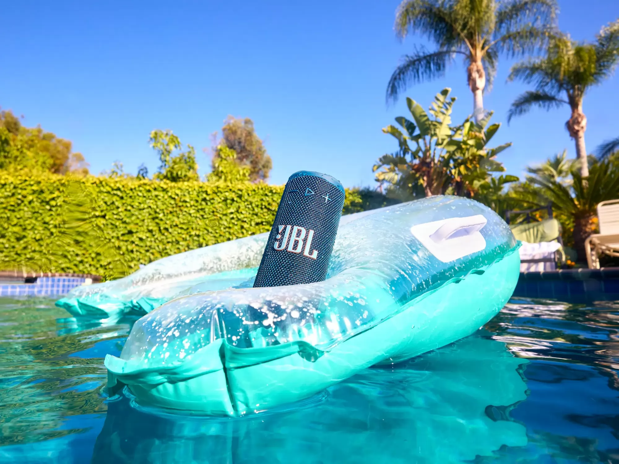 JBL Grip Bluetooth hangszóró