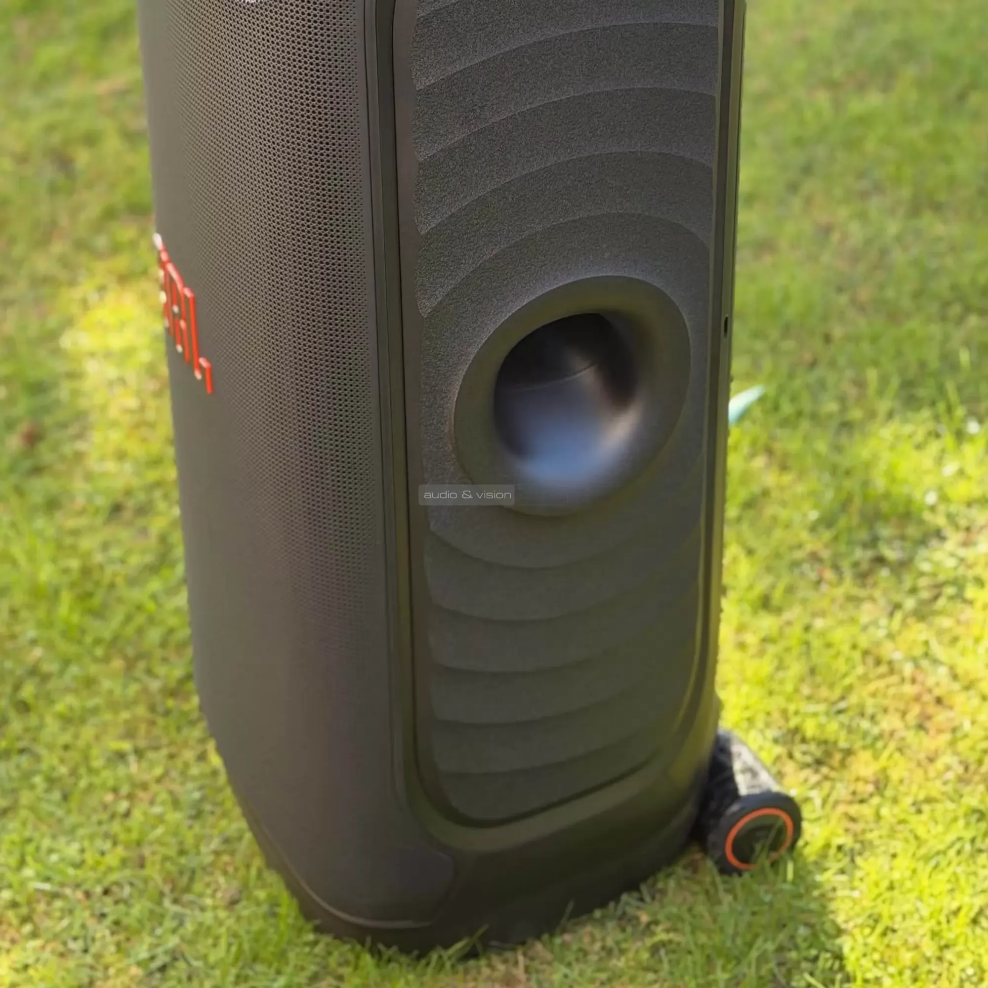 JBL Partybox Ultimate 2 party hangszóró
