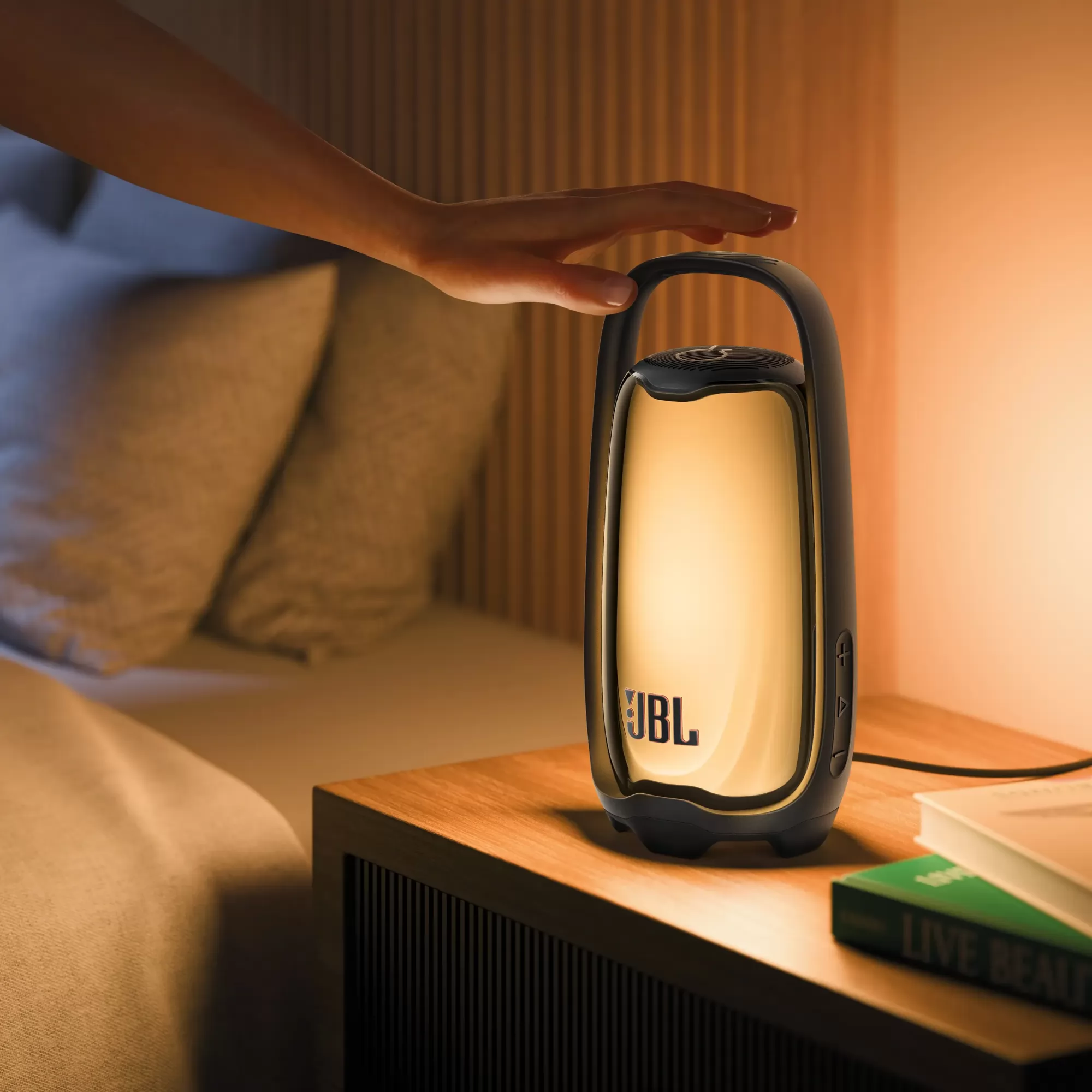 JBL Pulse 6 Bluetooth hangszóró