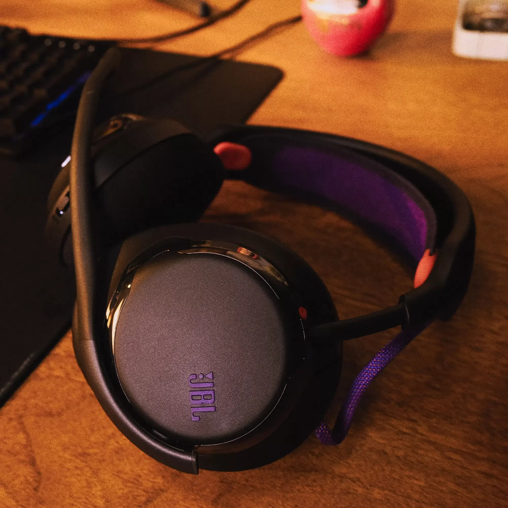 JBL Quantum 650 gamer fejhallgató