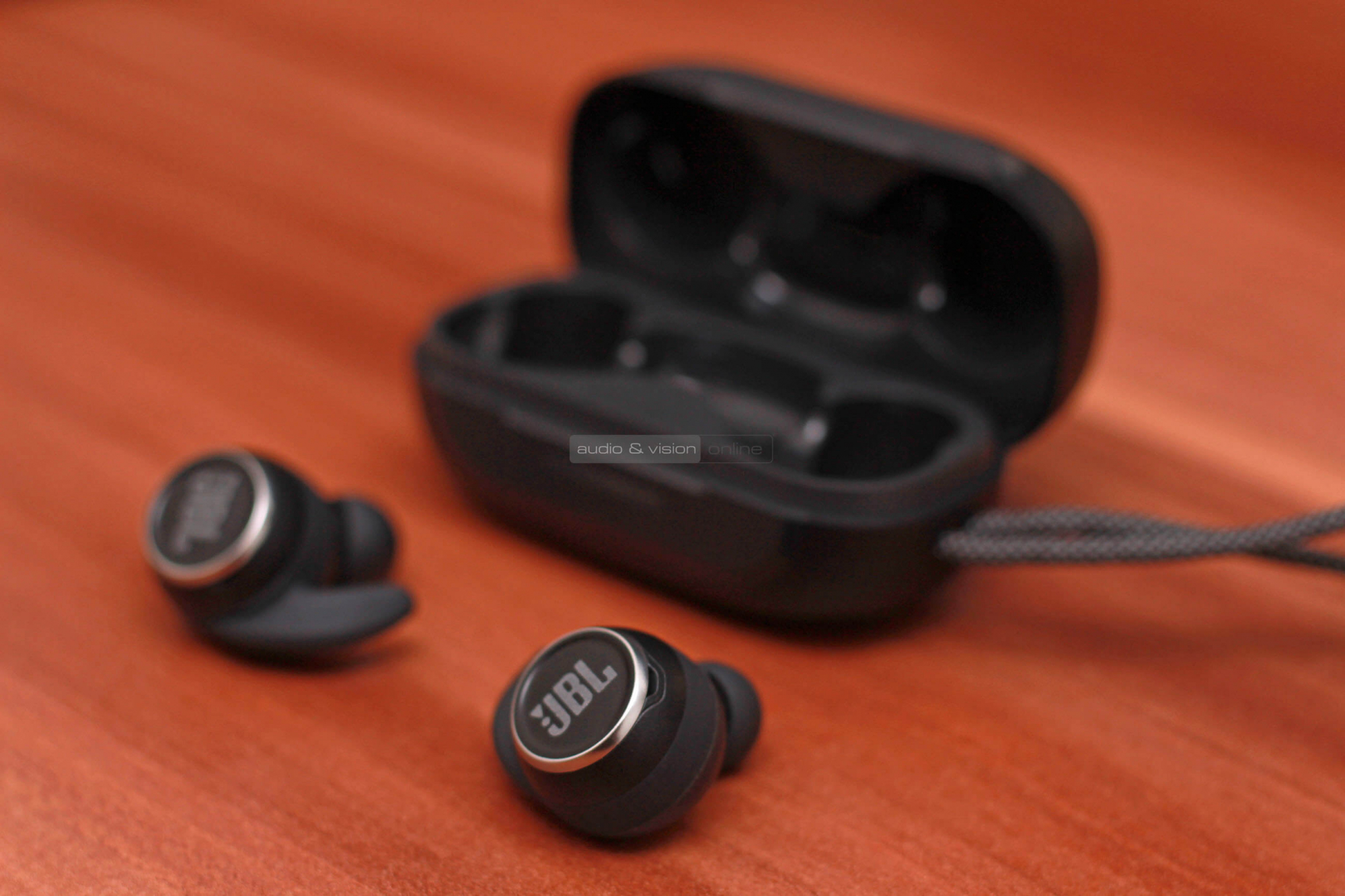 JBL Reflect Mini NC TWS Bluetooth fülhallgató