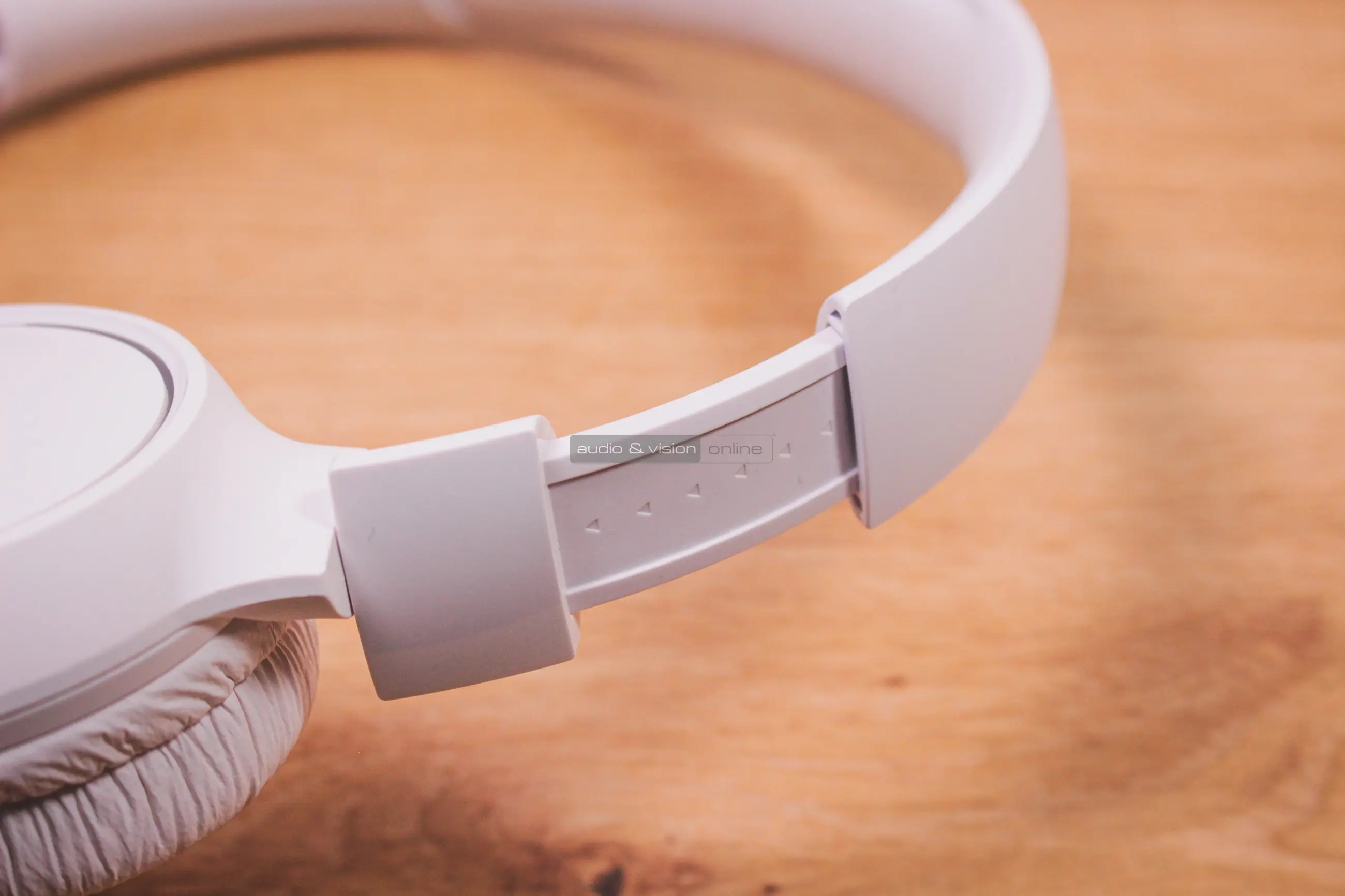 JBL Tune 520BT Bluetooth fejhallgató fejpánt