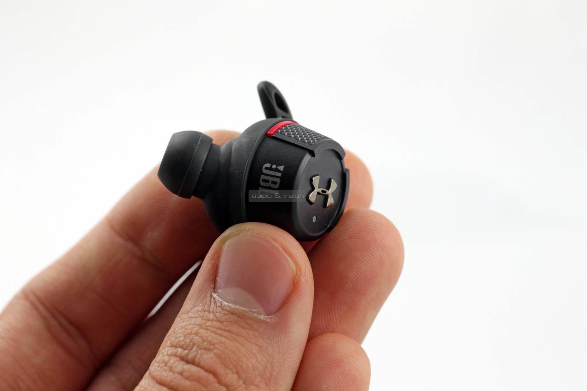 Jbl under armour true wireless flash. Jbl under armour true wireless flash