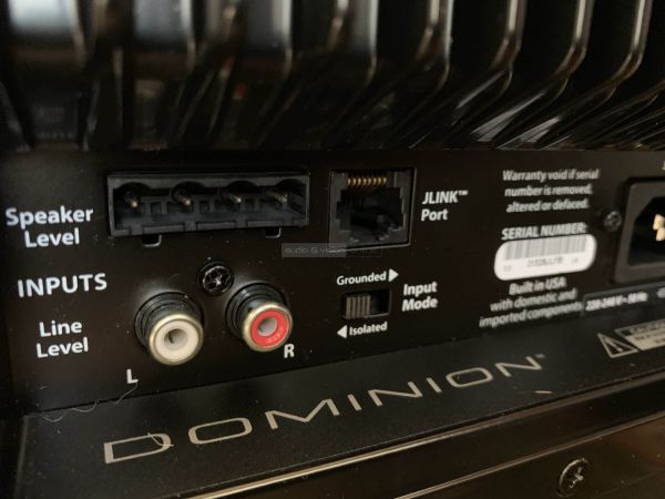 JL Audio Dominion d110 aktív mélyláda hátlap