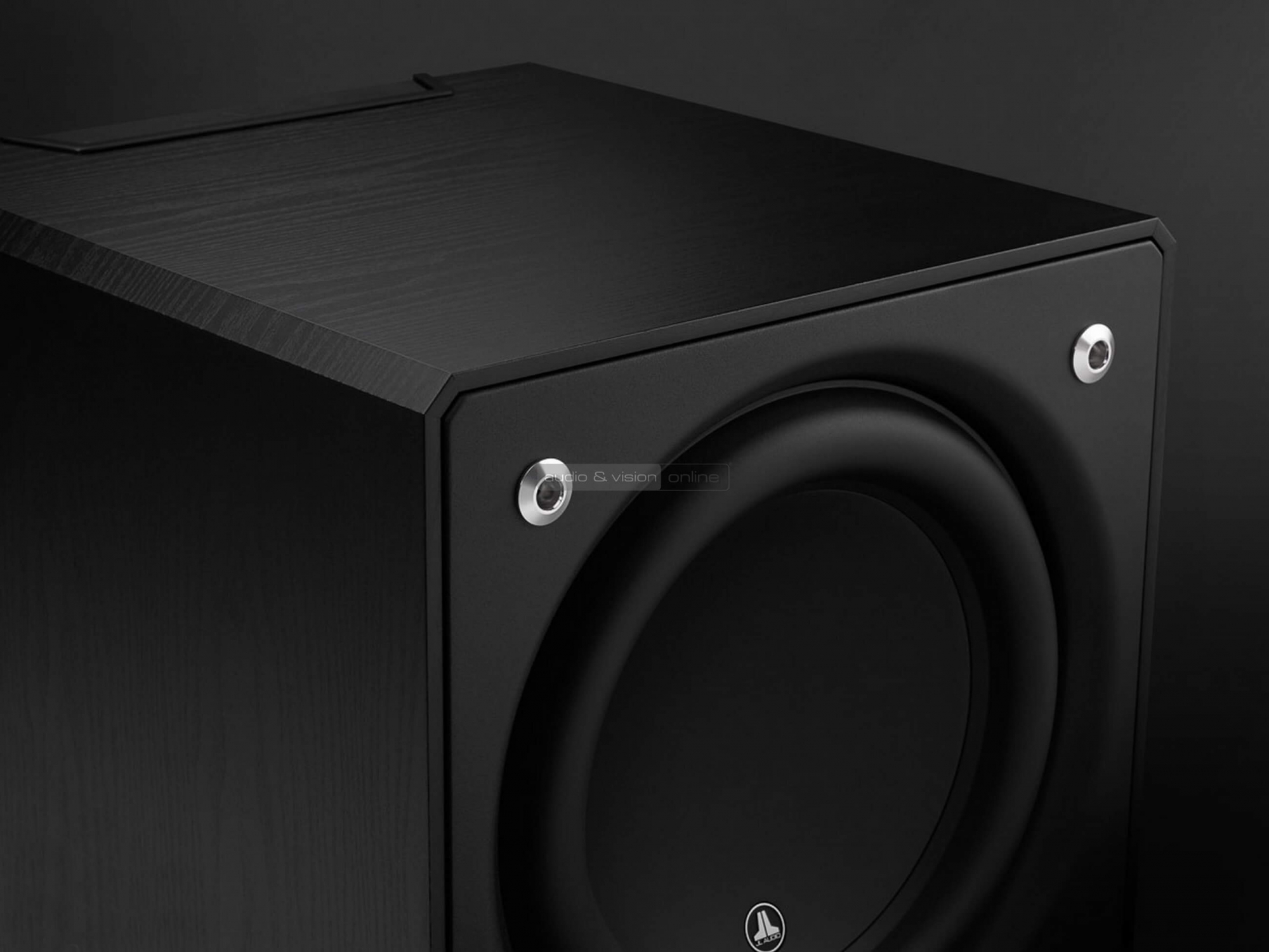 JL Audio E-Sub e112 aktív mélyláda