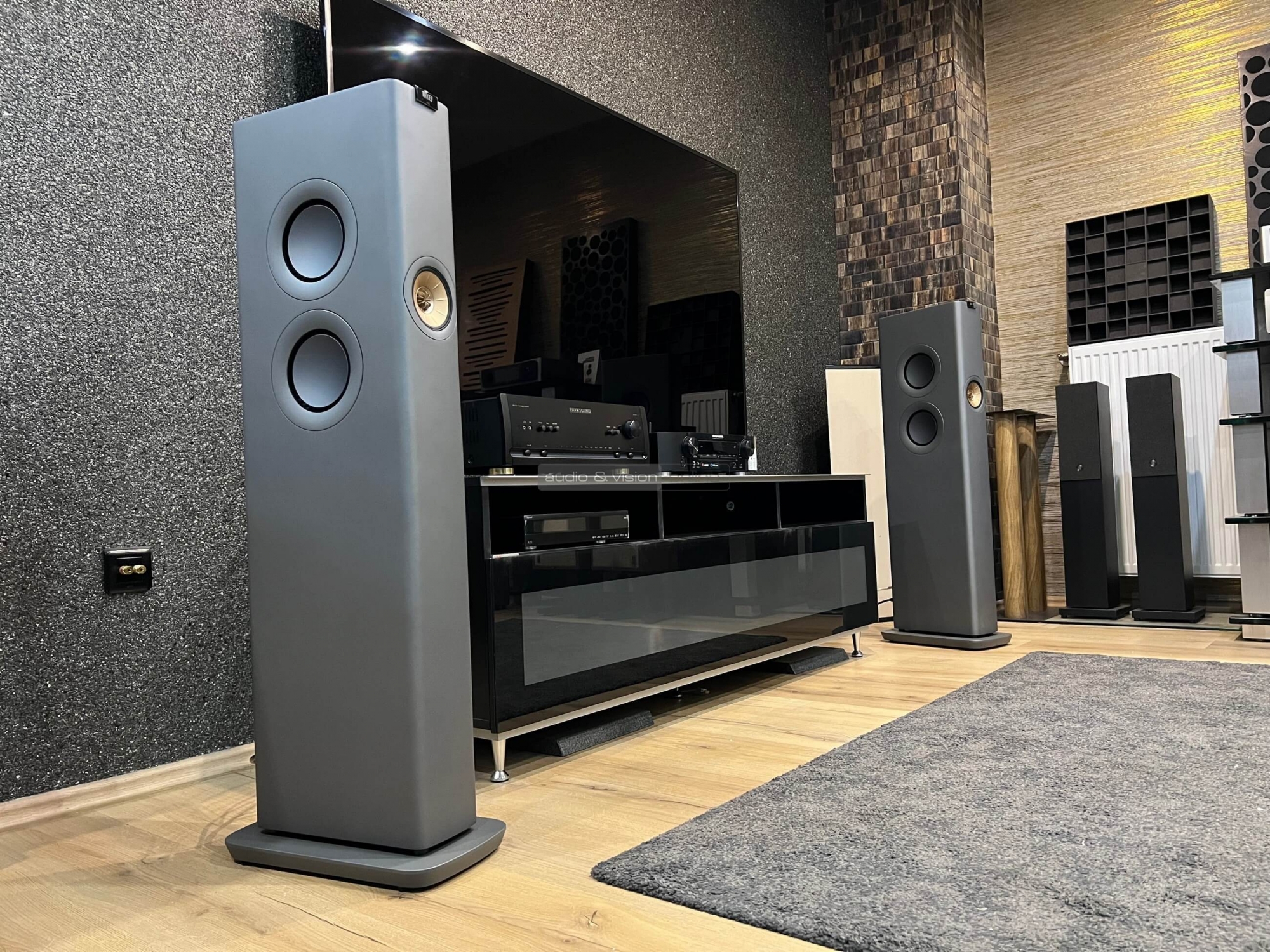 KEF LS60 Wireless aktív hangfal Octogon Audio