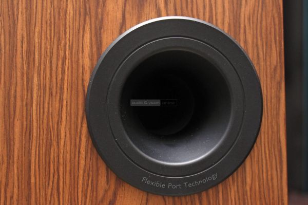 KEF R3 hangfal reflexport