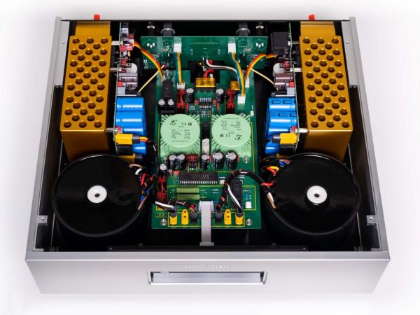 Kinki Studio EX-M7 sztereó végfok
