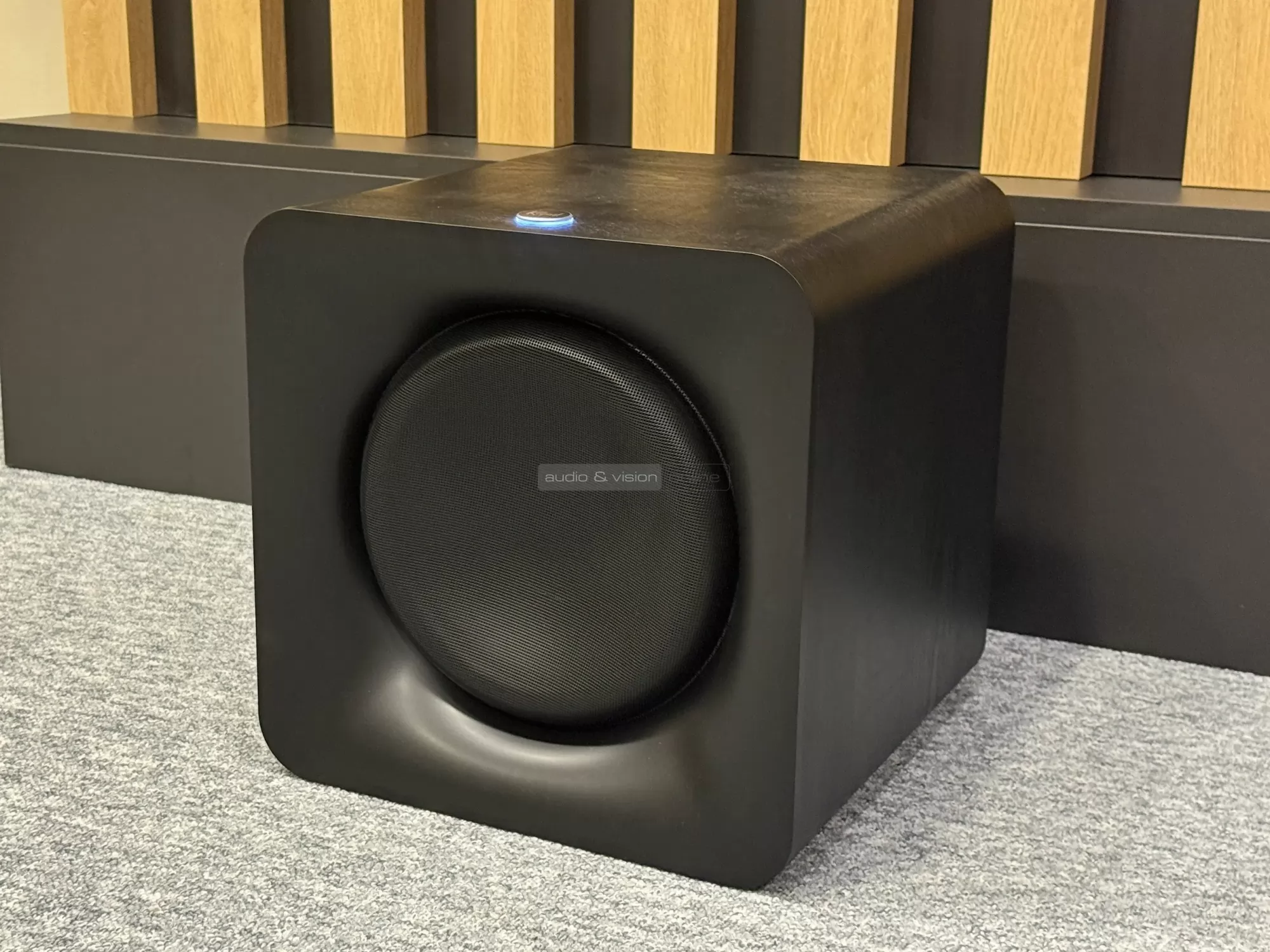 Klipsch Flexus SUB 100 mélyláda