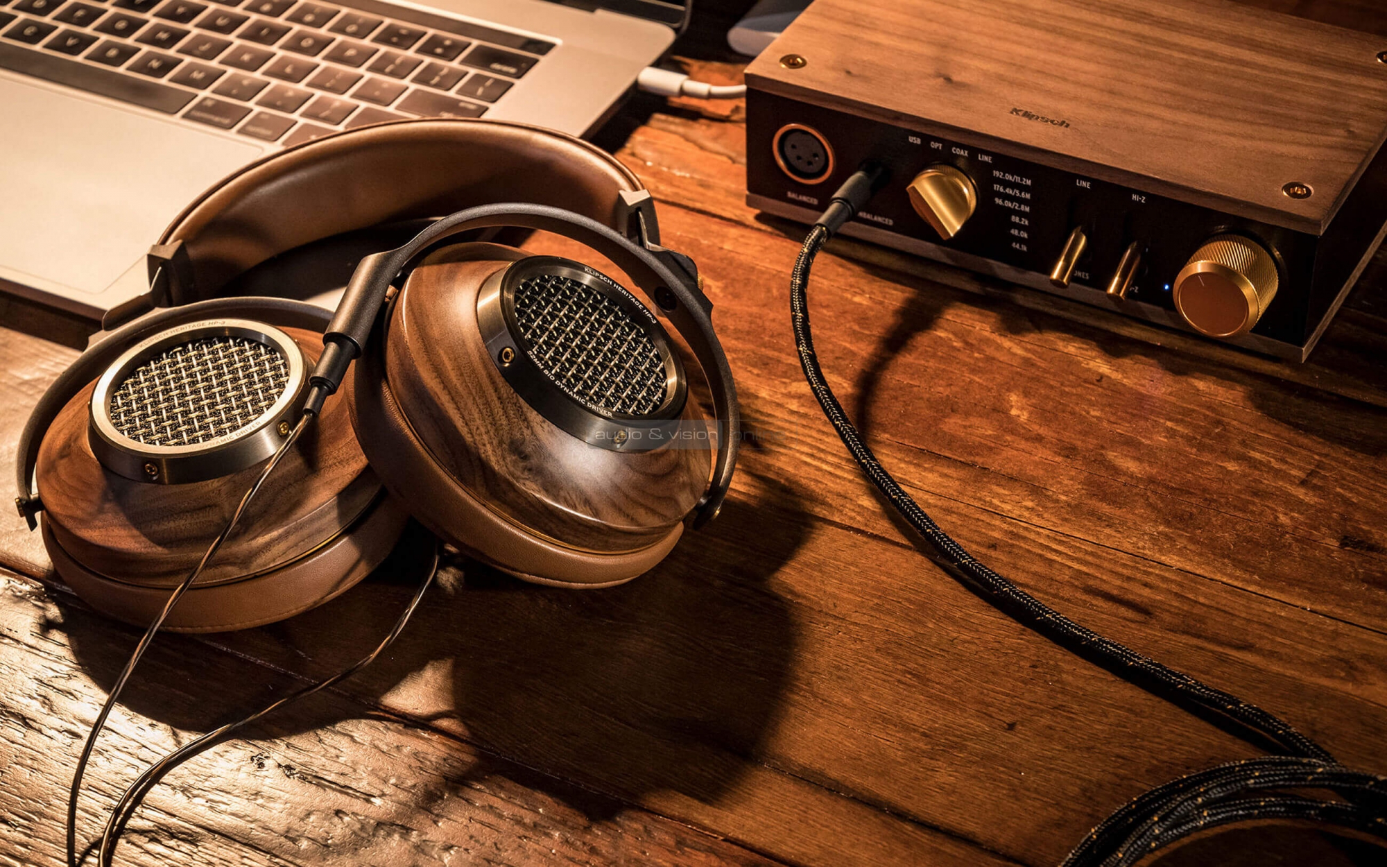 Klipsch Heritage Headphone Amplifier fejhallgató erősítő és HP-3 fejhallgató