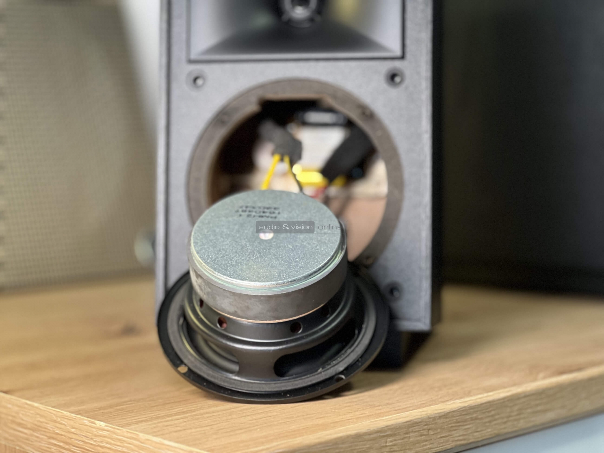 Klipsch ProMedia Heritage 2.1 hangfalszett mélyközépsugárzó