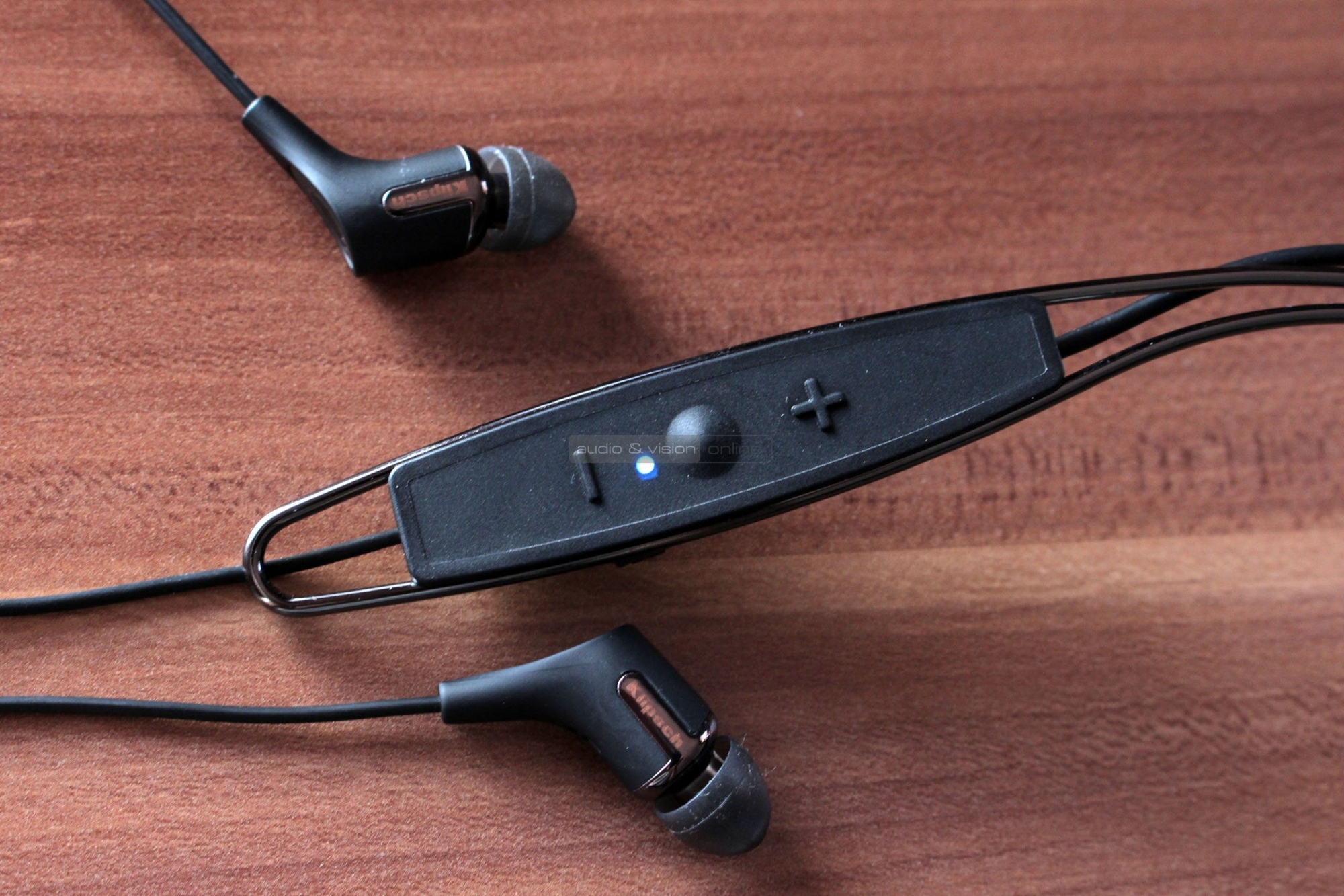 Klipsch R6 Neckband Bluetooth fülhallgató