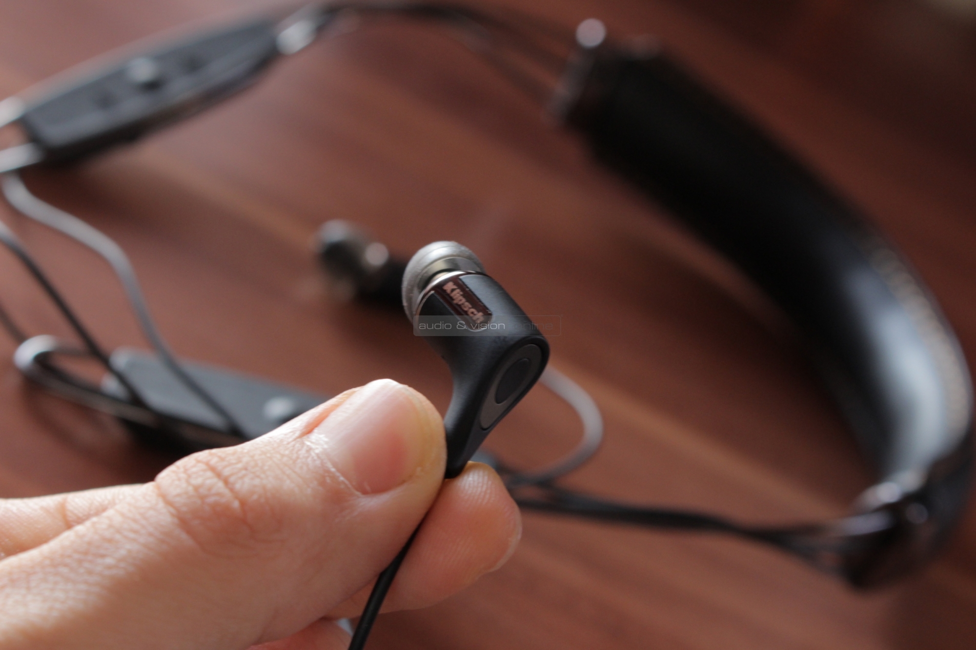 Klipsch R6 Neckband Bluetooth fülhallgató