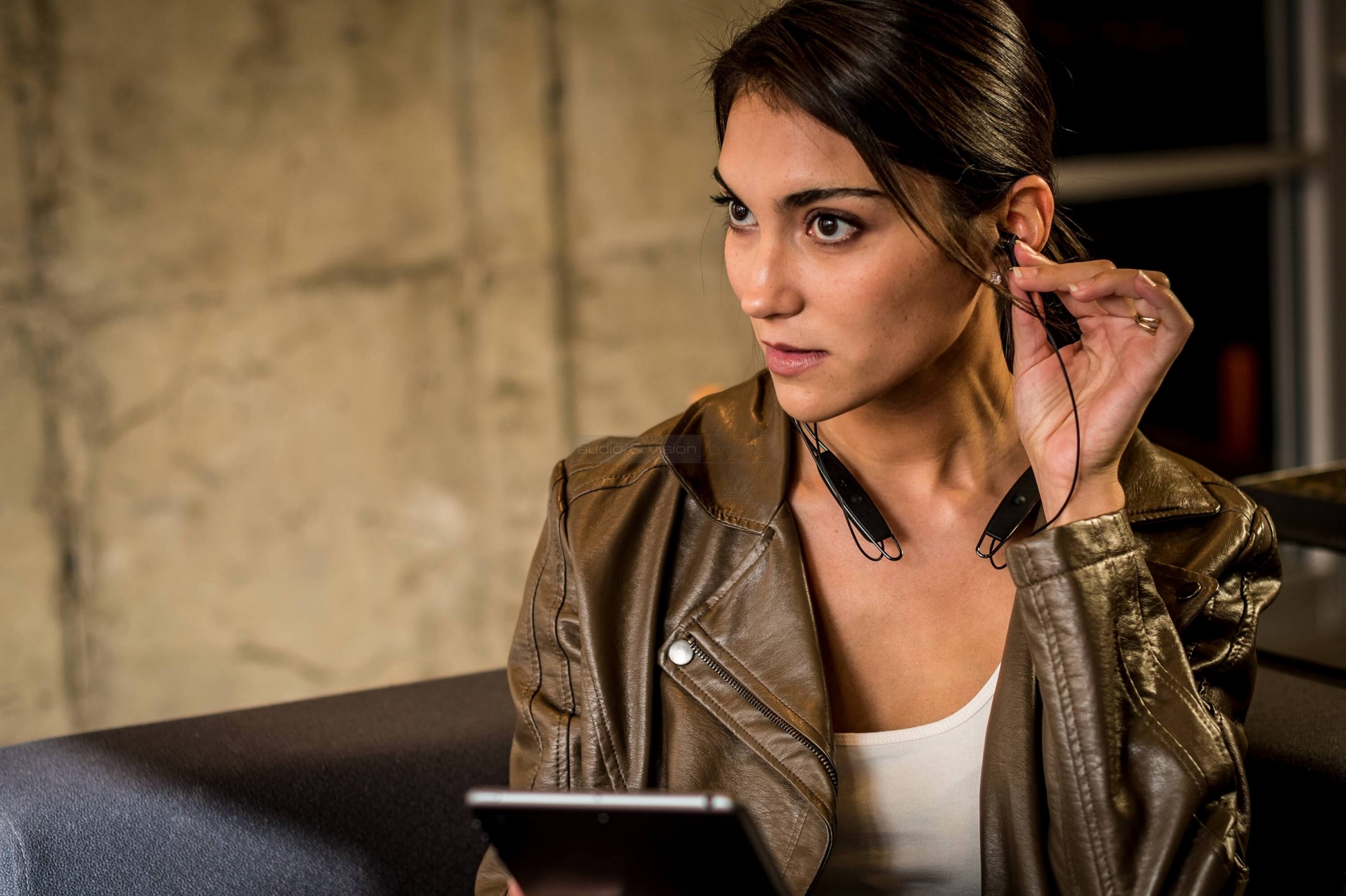 Klipsch R6 Neckband nyakpántos Bluetooth fülhallgató