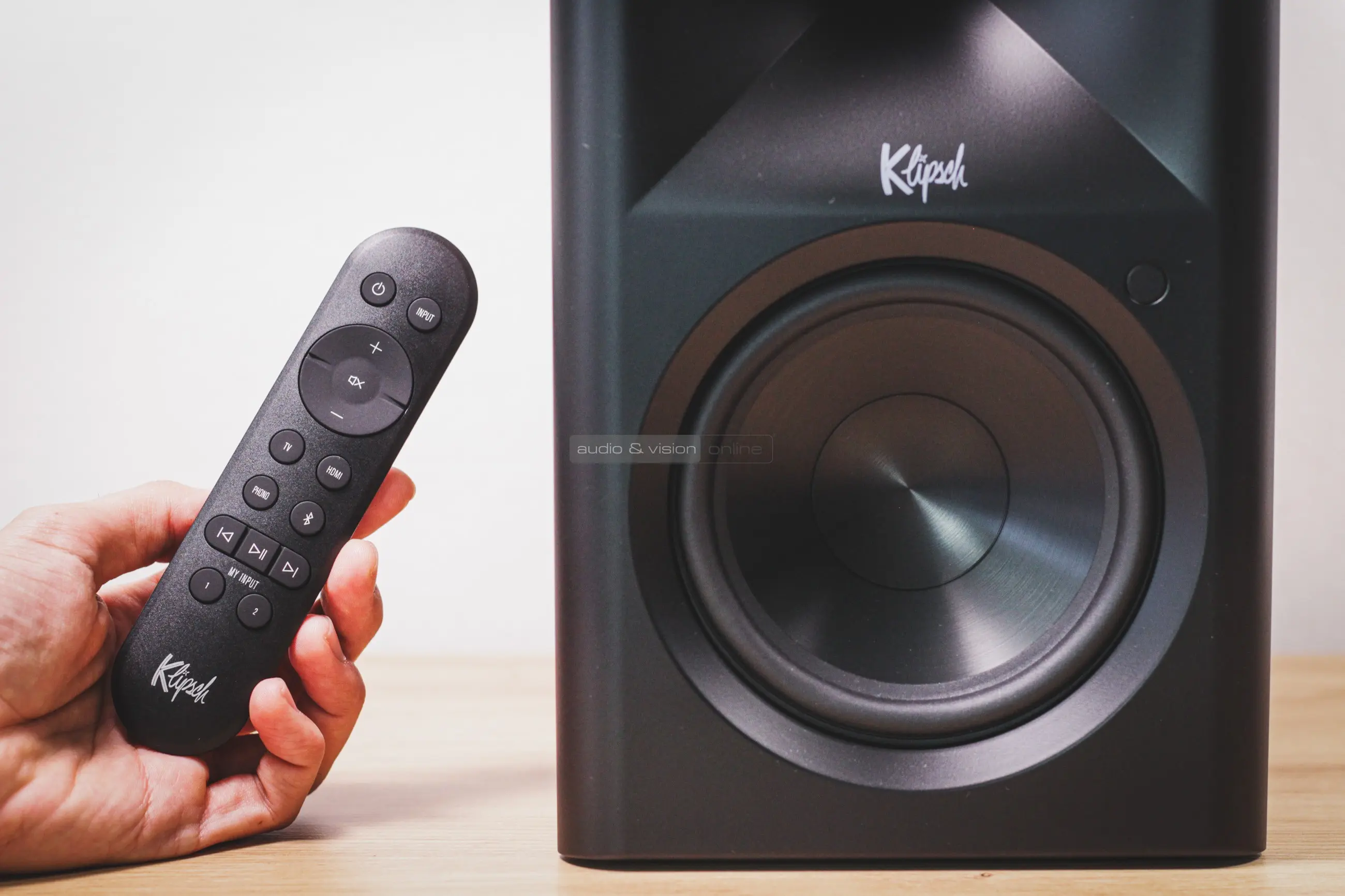 Klipsch The Fives II aktív hangfal távirányító