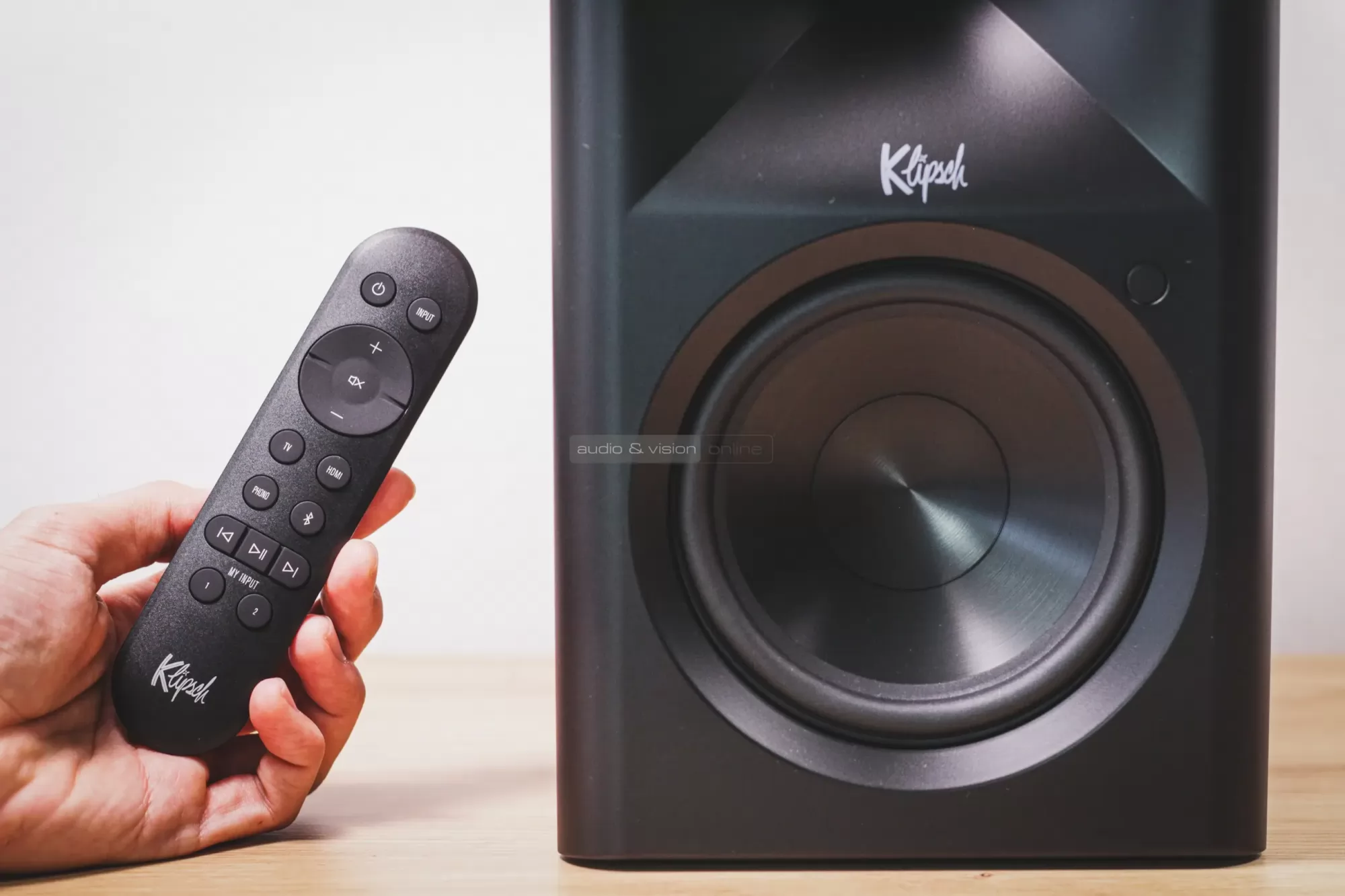 Klipsch The Fives II aktív hangfal távirányító