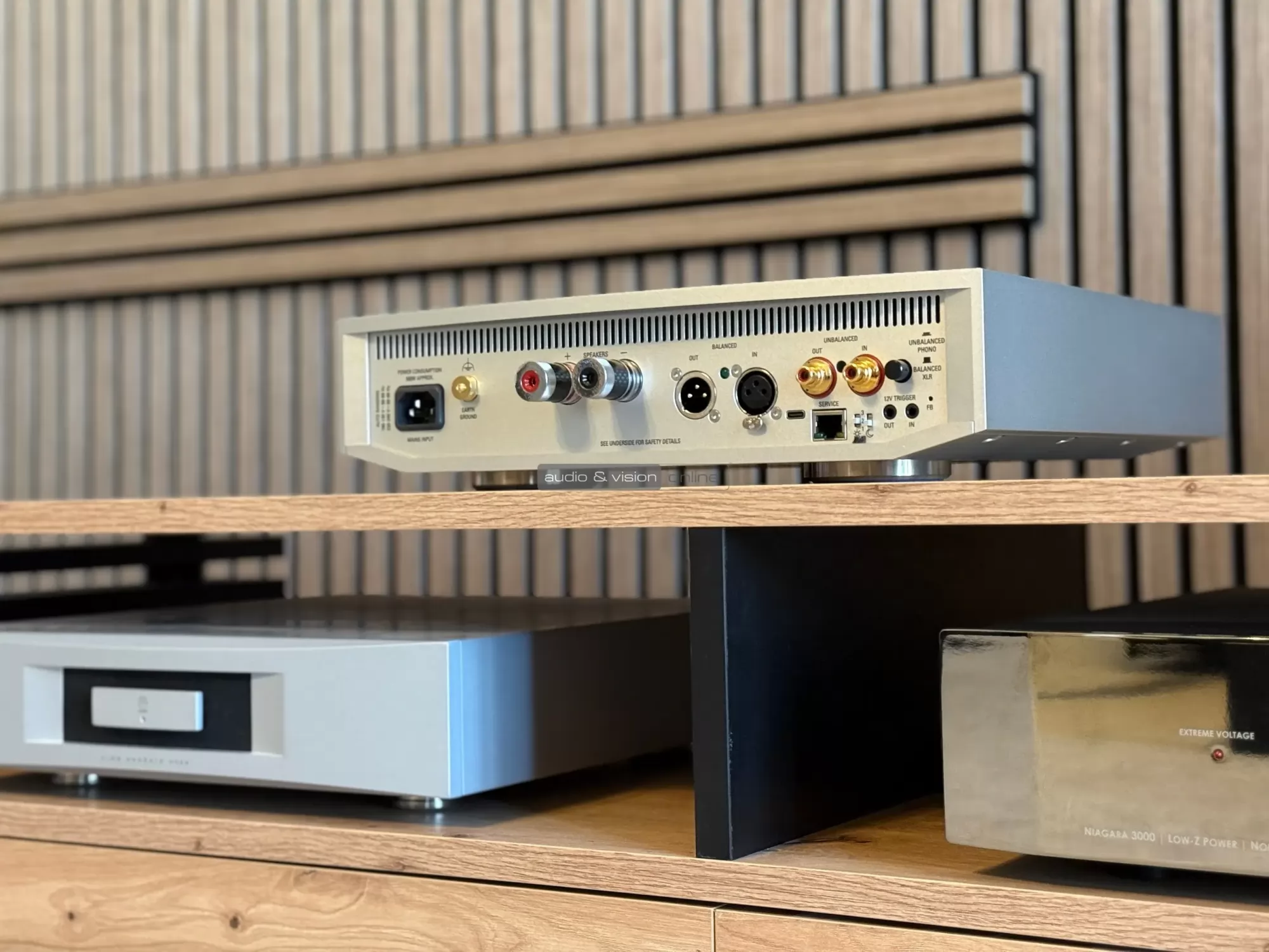 Linn Klimax Solo 500 monoblokk hátlap