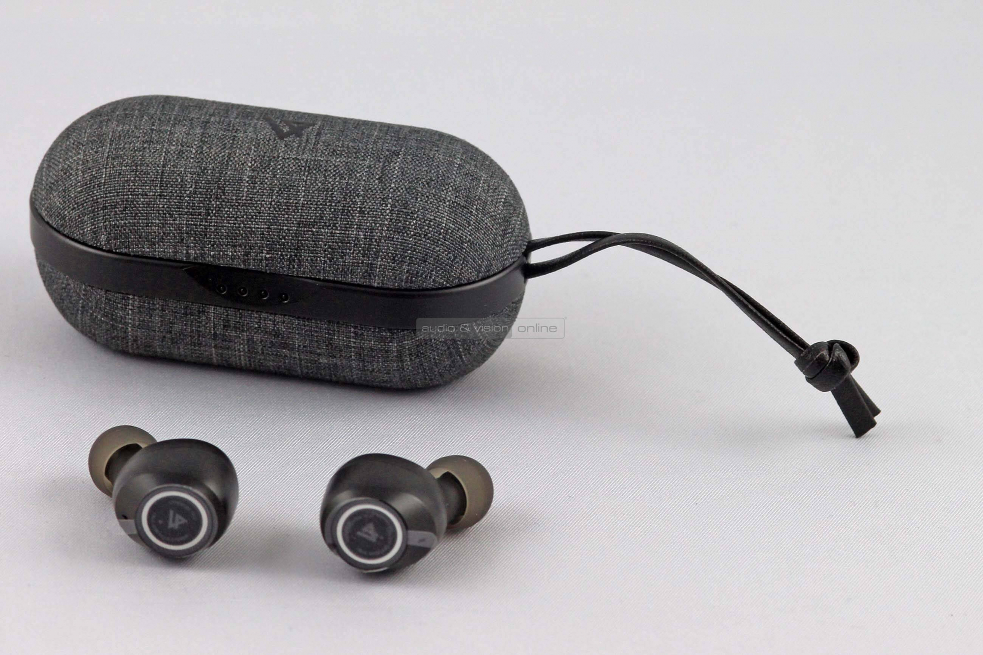 LYPERTEK TEVI Bluetooth fülhallgató