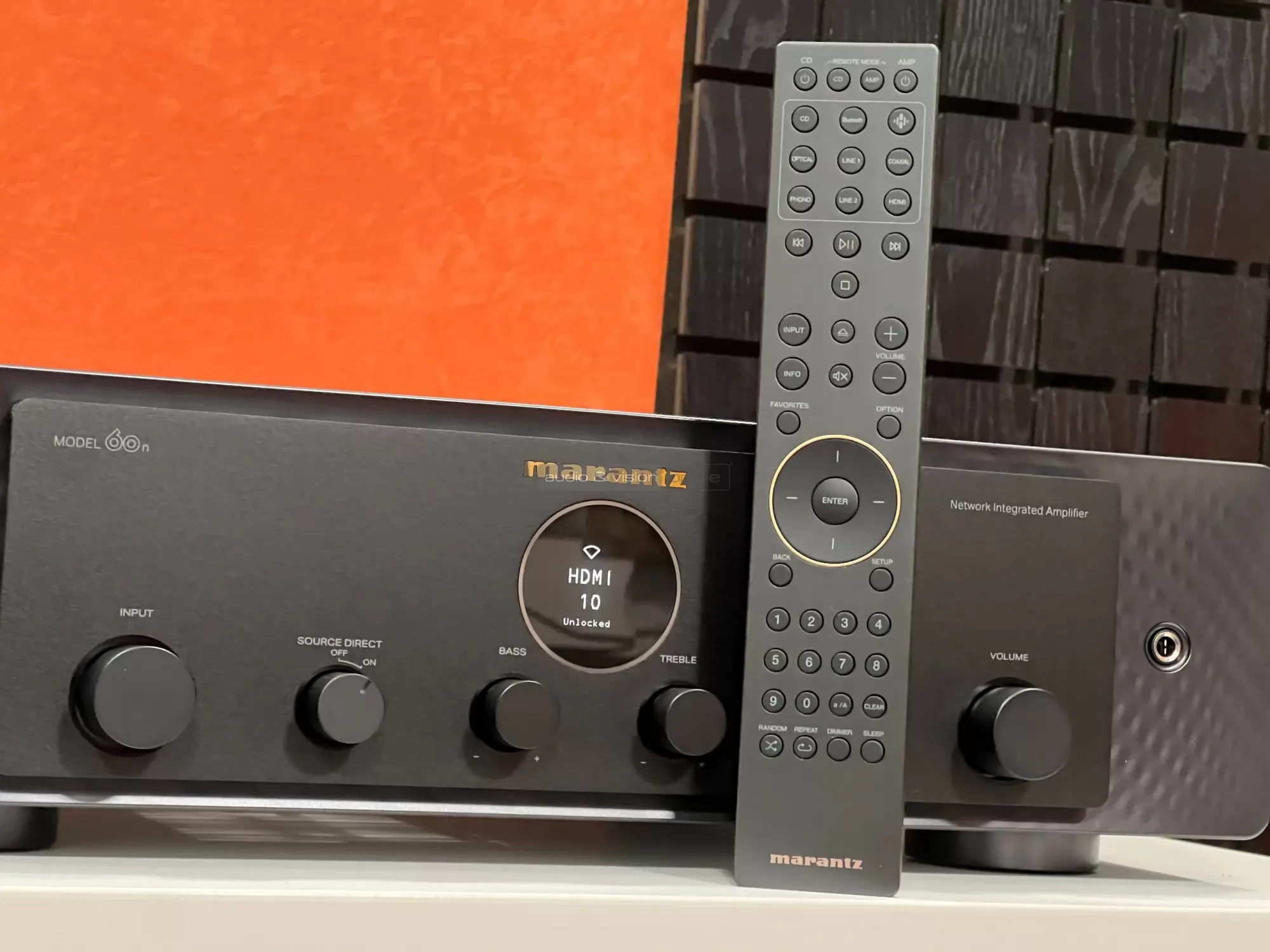 Marantz MODEL 60n hálózati sztereó erősítő távirányító