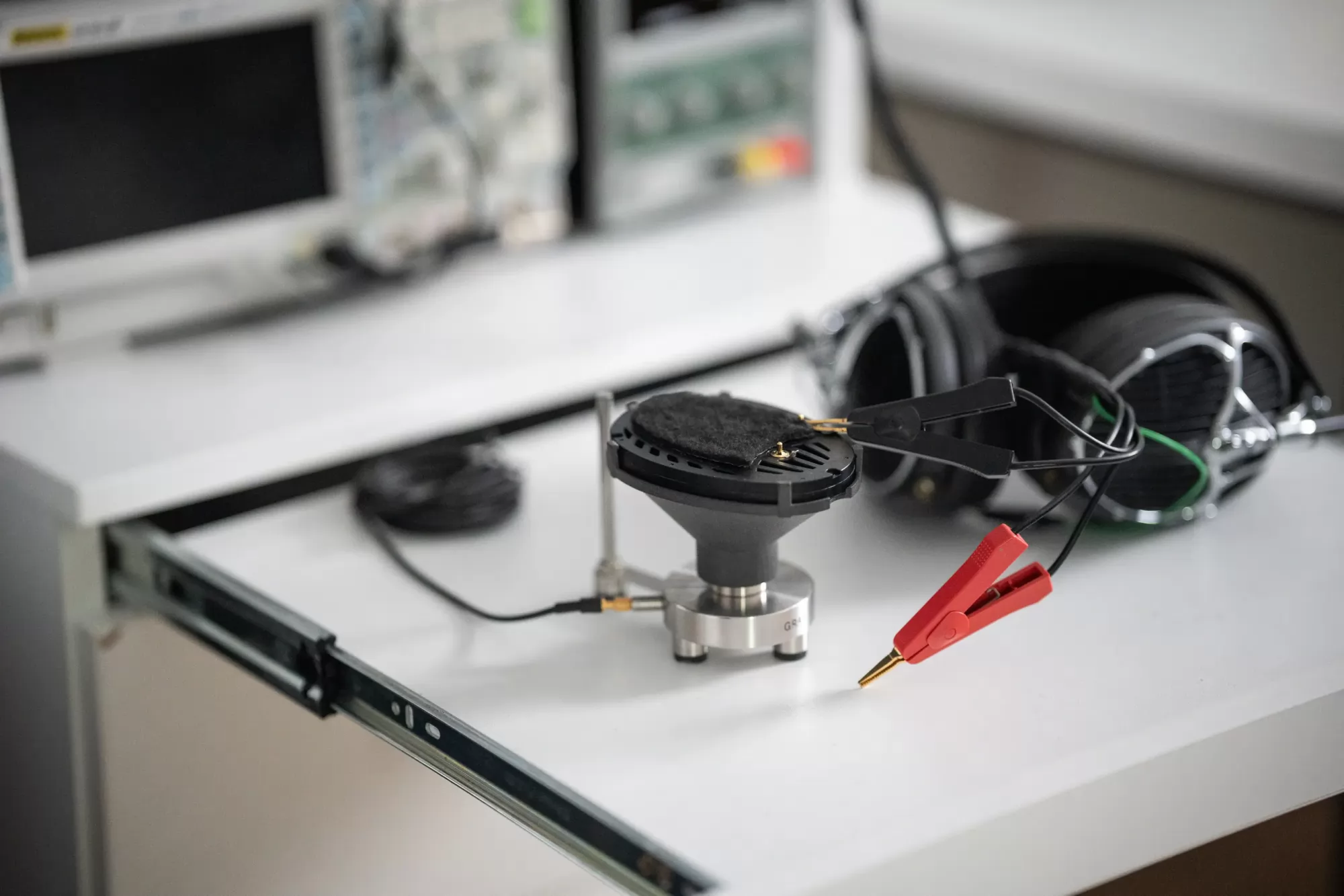 Meze Audio ARTA high end fejhallgató gyártás