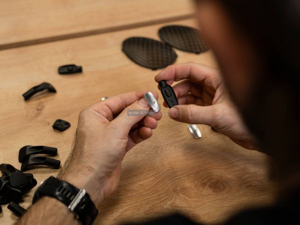 Meze Audio Empyrean II fejhallgató gyártás
