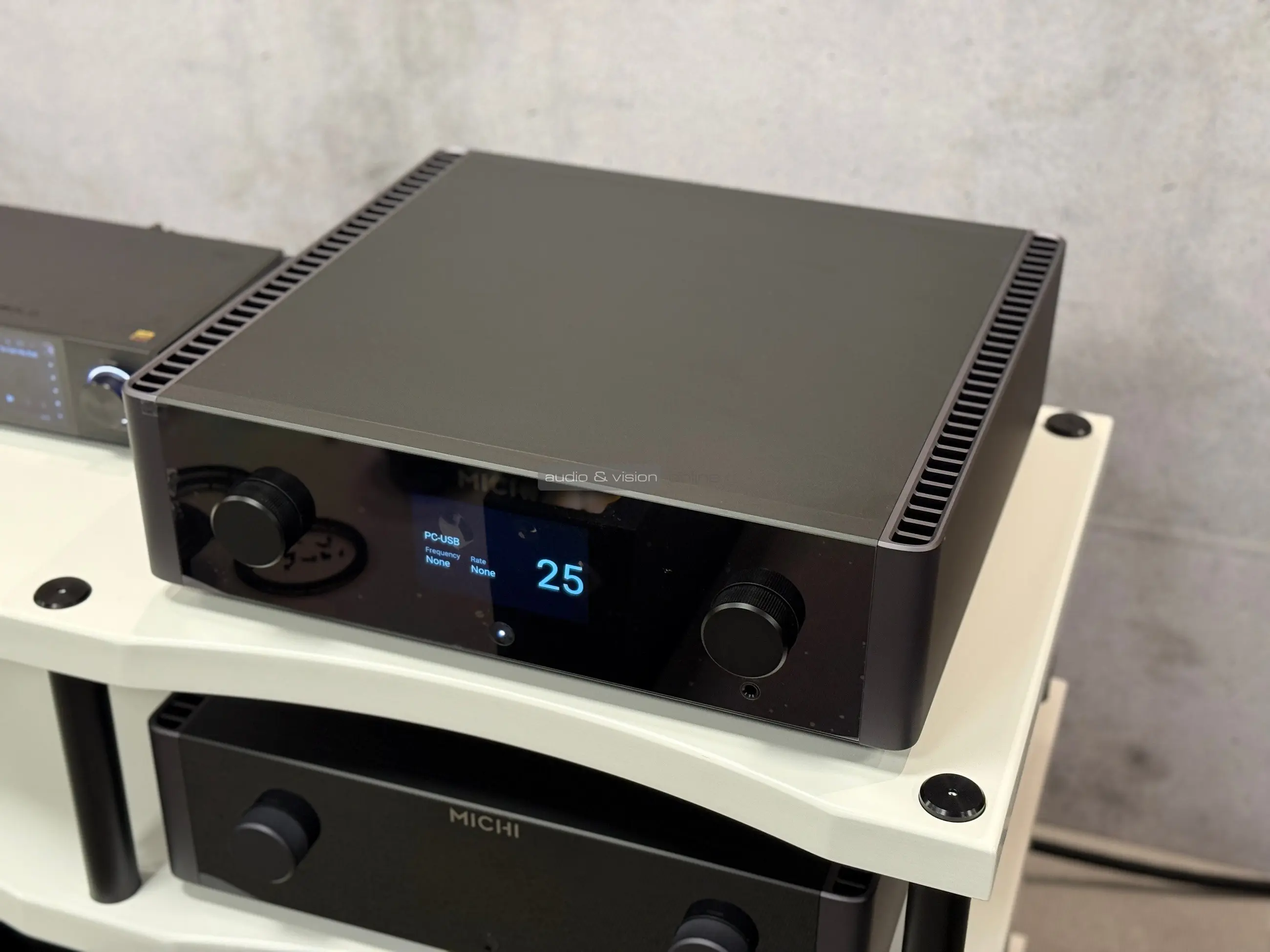 Michi X3 Series 2 sztereó erősítő