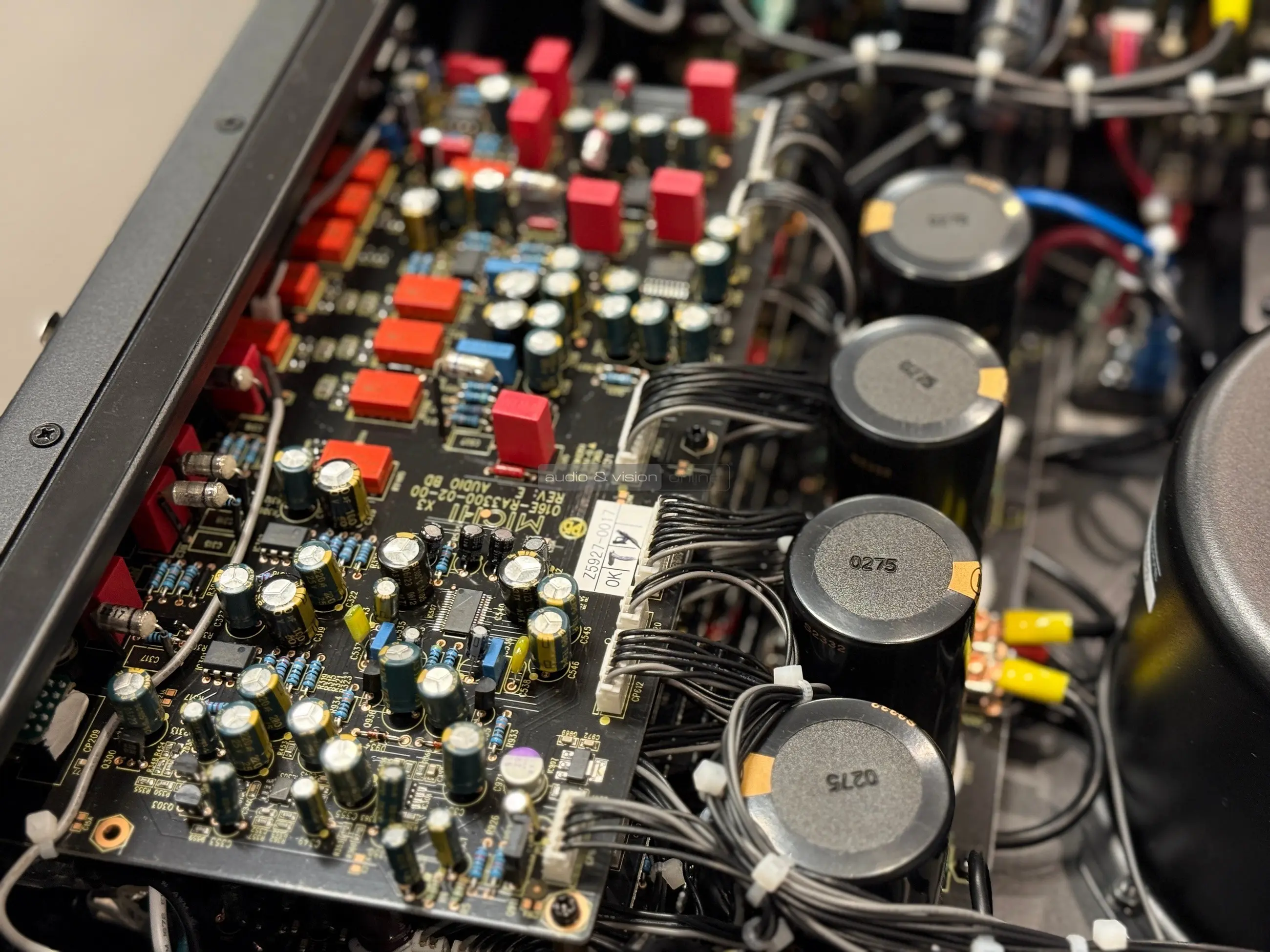 Michi X3 Series 2 sztereó erősítő