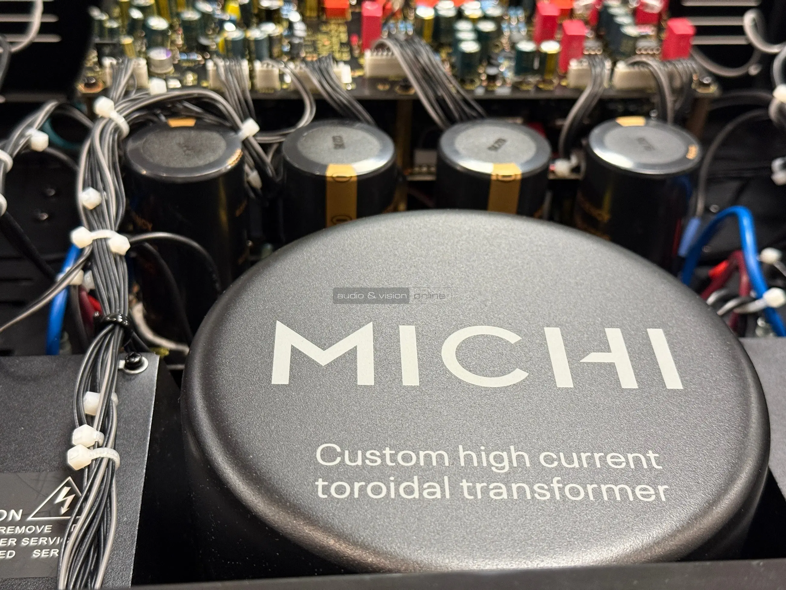 Michi X3 Series 2 sztereó erősítő