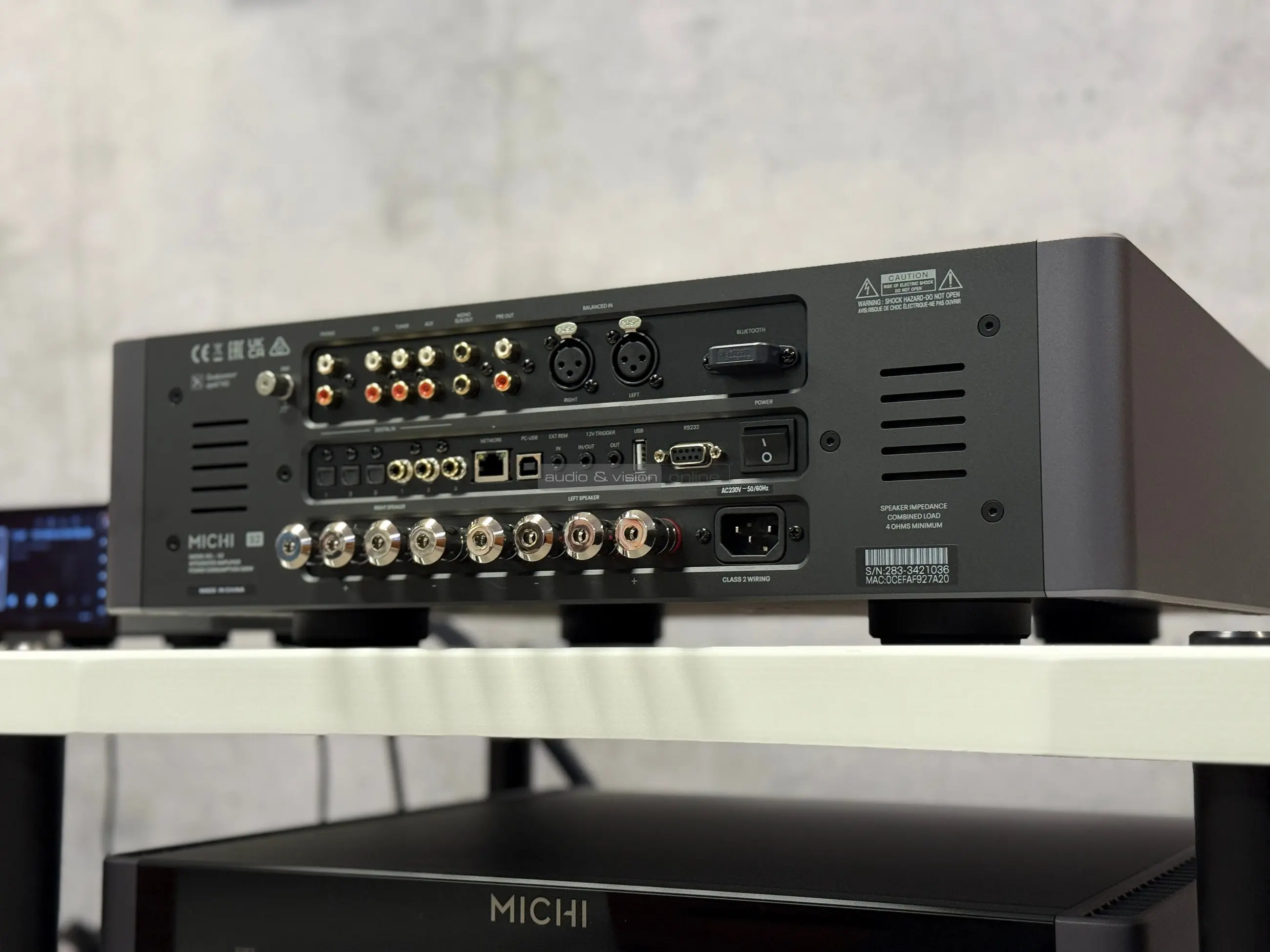 Michi X3 Series 2 sztereó erősítő hátlap