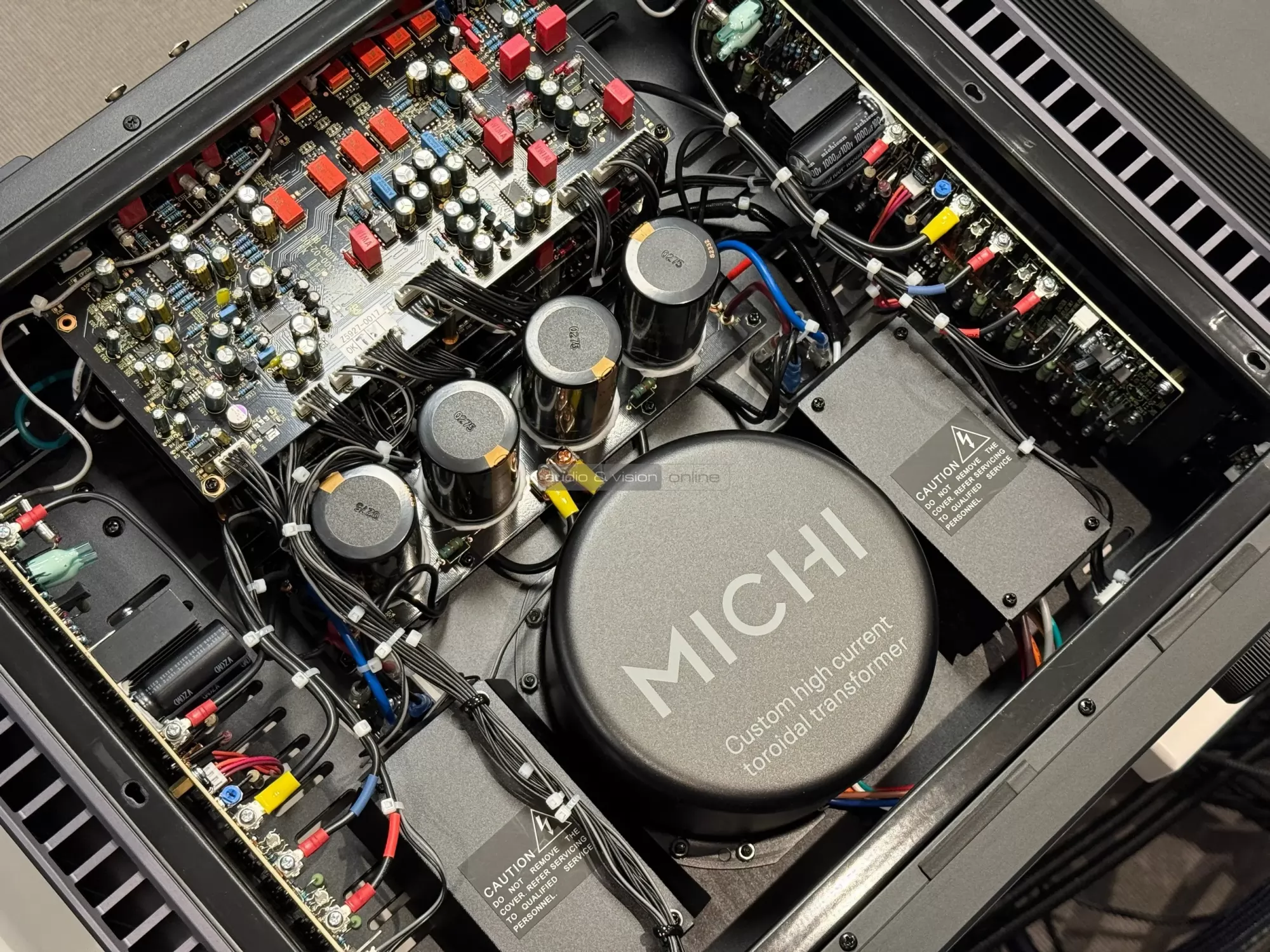 Michi X3 Series 2 sztereó erősítő