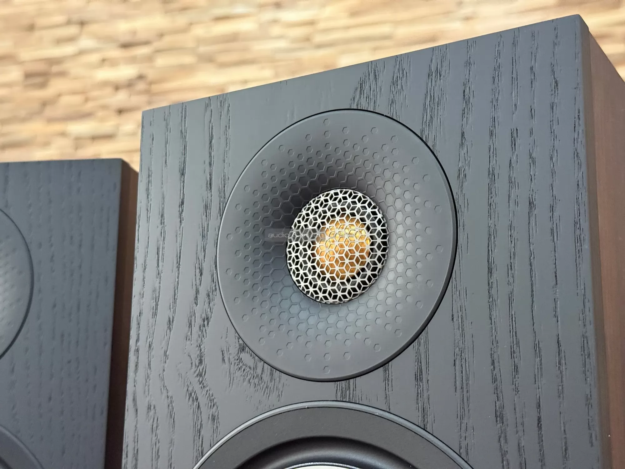 Monitor Audio Bronze 50 7G hangfal magassugárzó