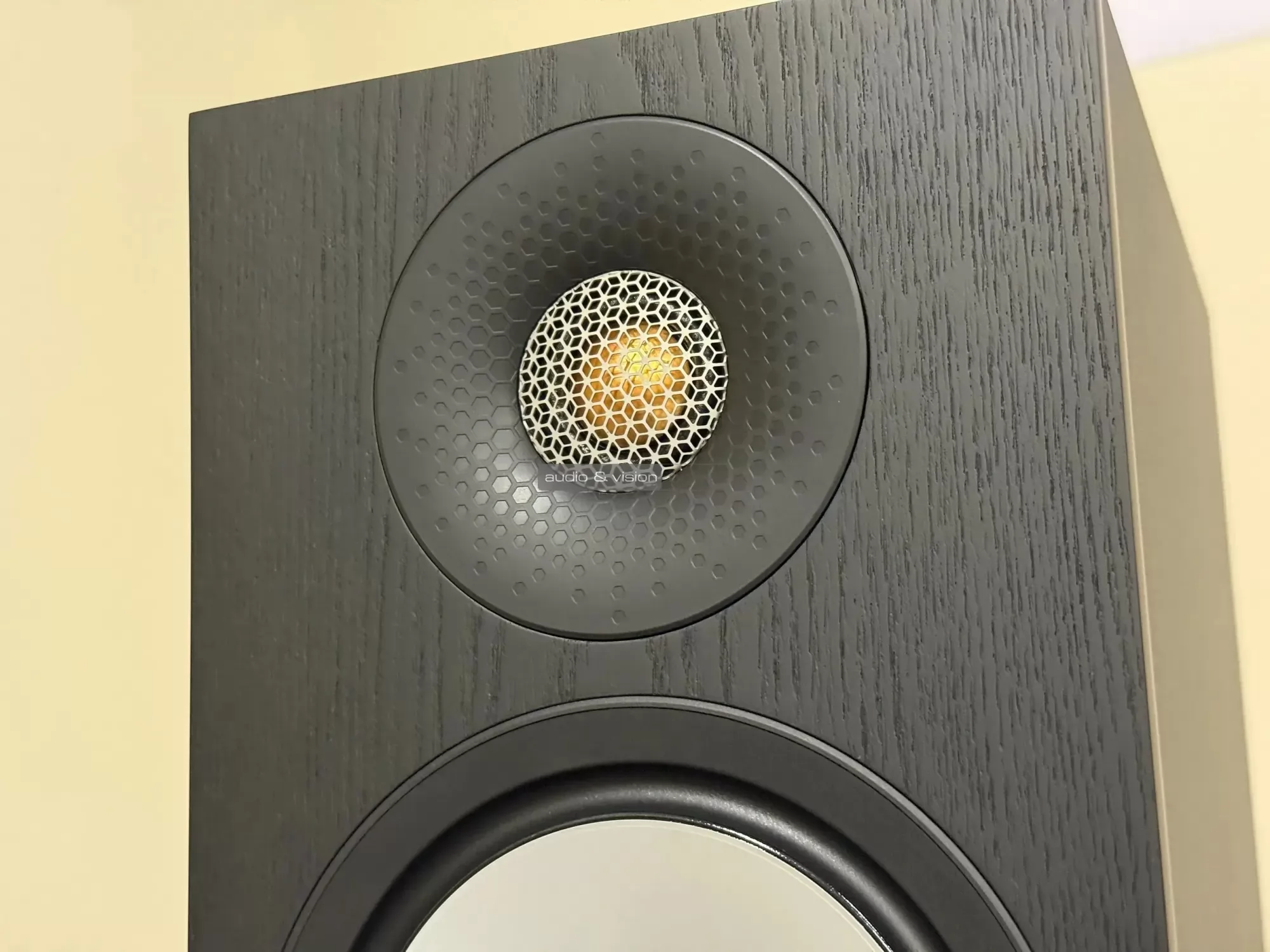 Monitor Audio Bronze 50 7G hangfal magassugárzó