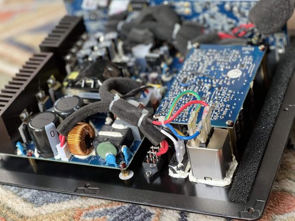 Monitor Audio Gold W12 mélyláda