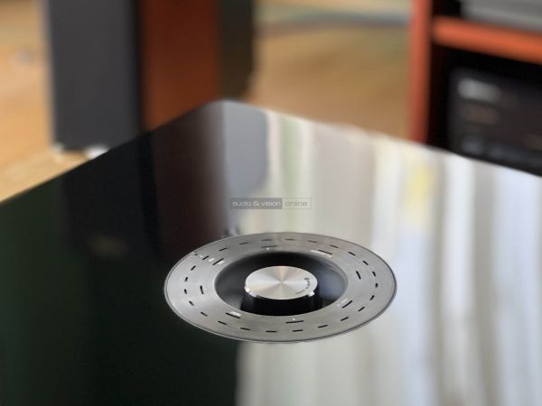 Monitor Audio Gold W12 mélyláda