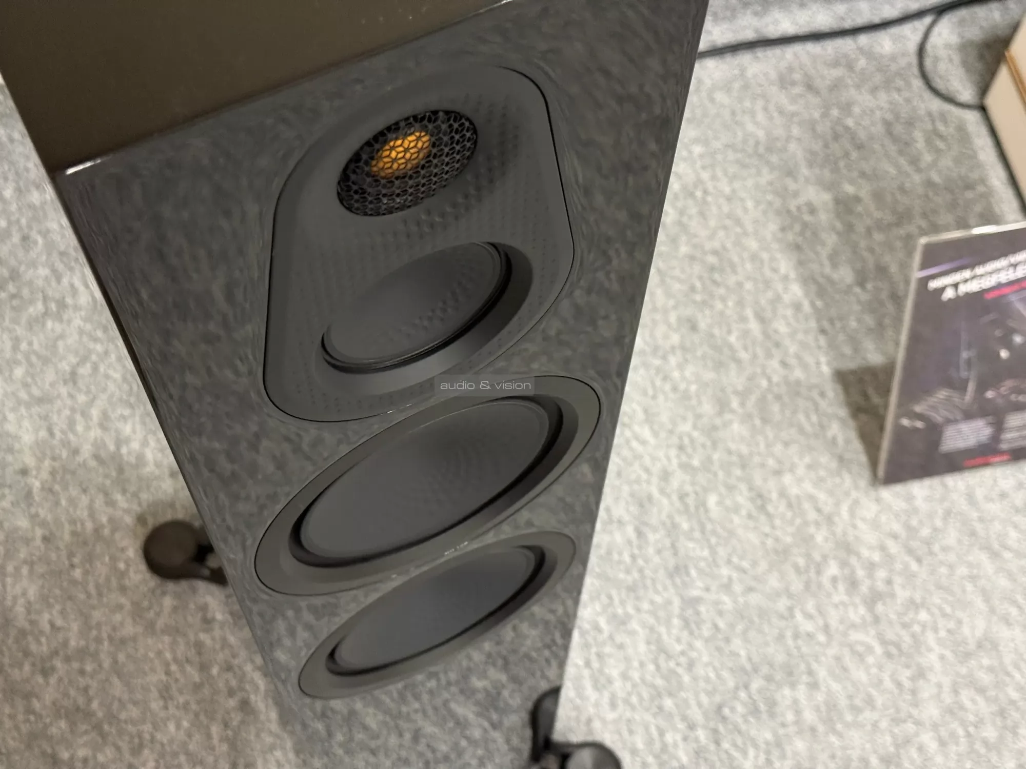 Monitor Audio Silver 300 8G hangfal hangszórók