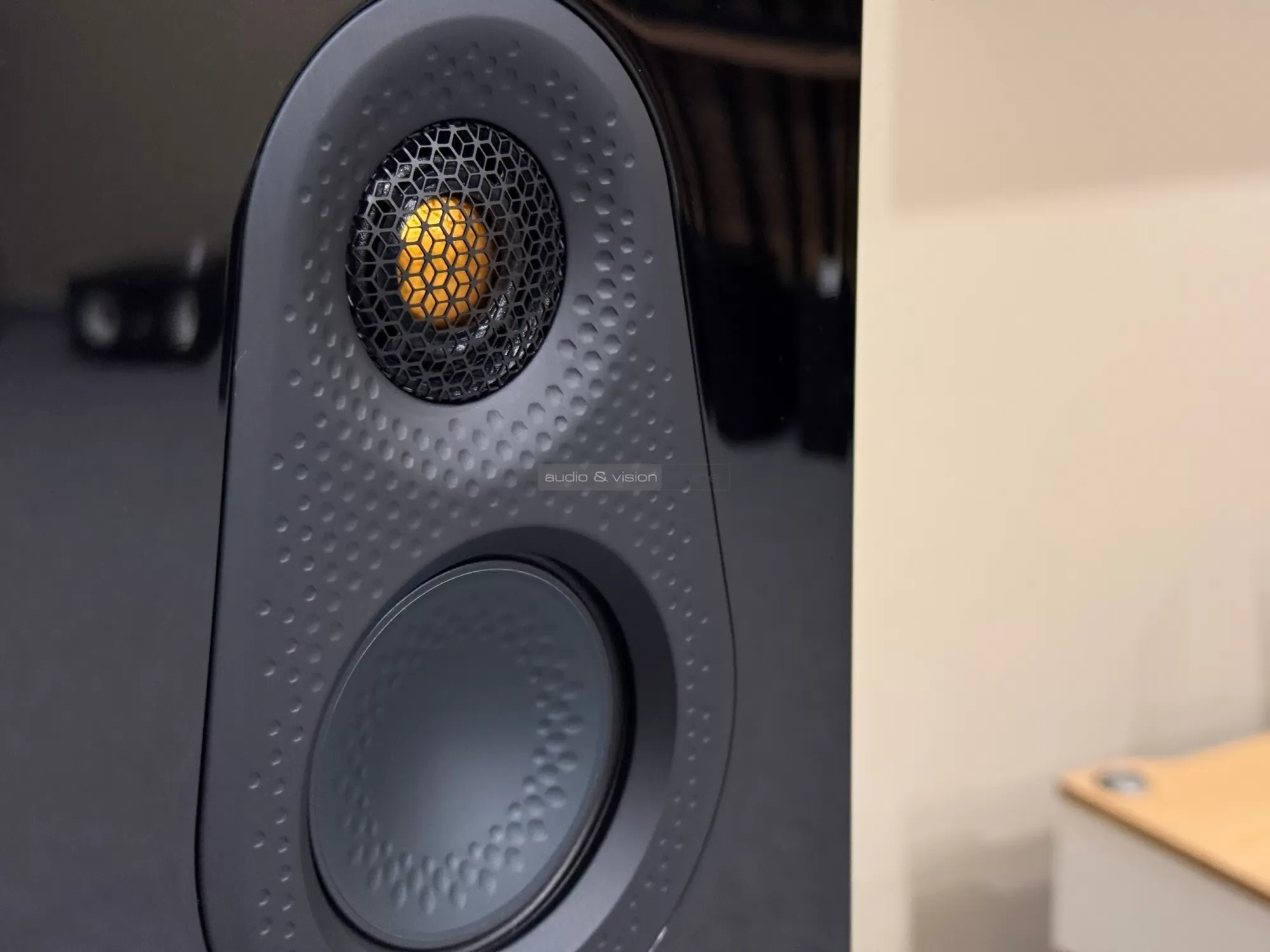 Monitor Audio Silver 300 8G hangfal hangszórók