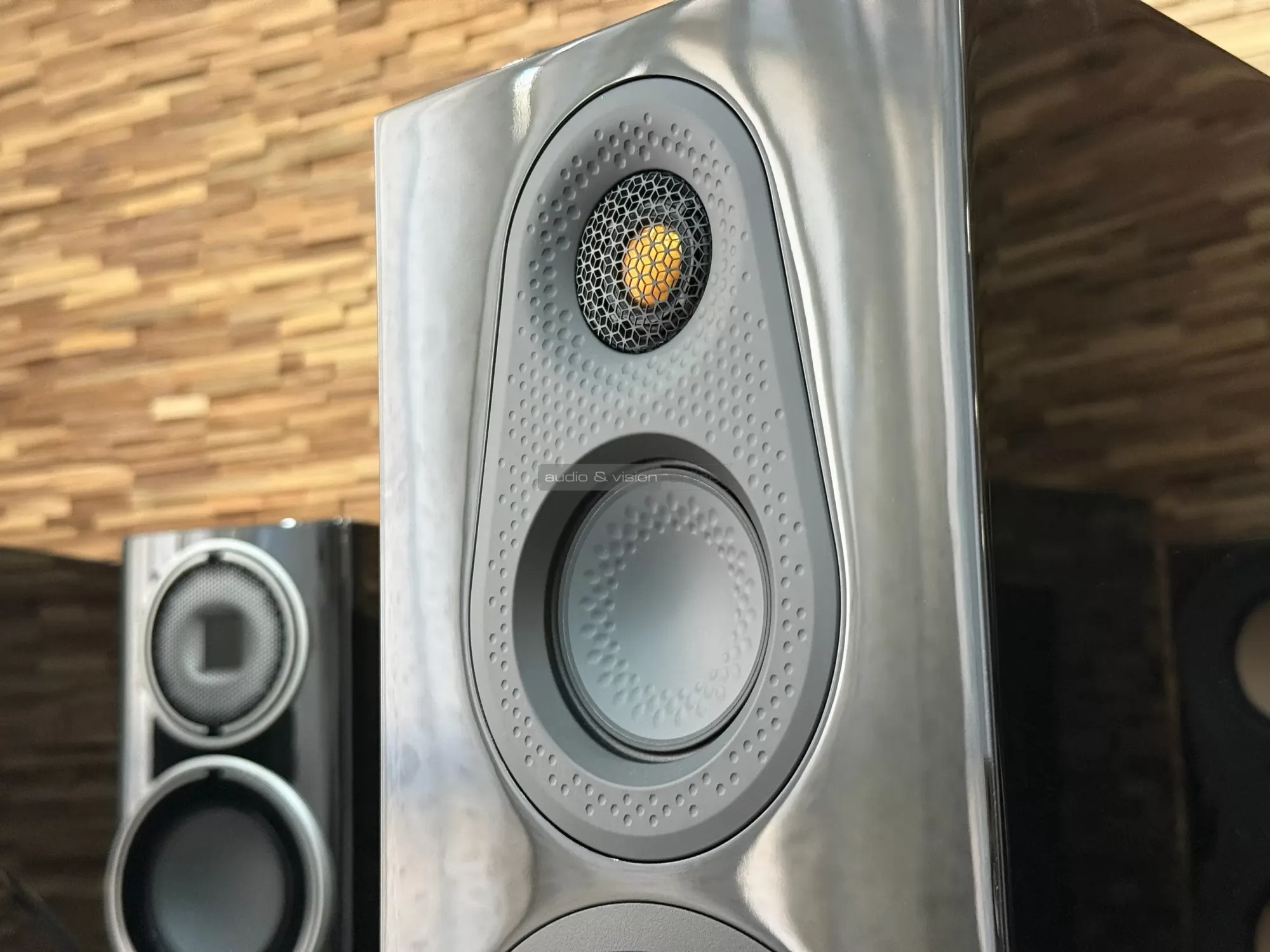 Monitor Audio Silver 300 8G hangfal hangszórók