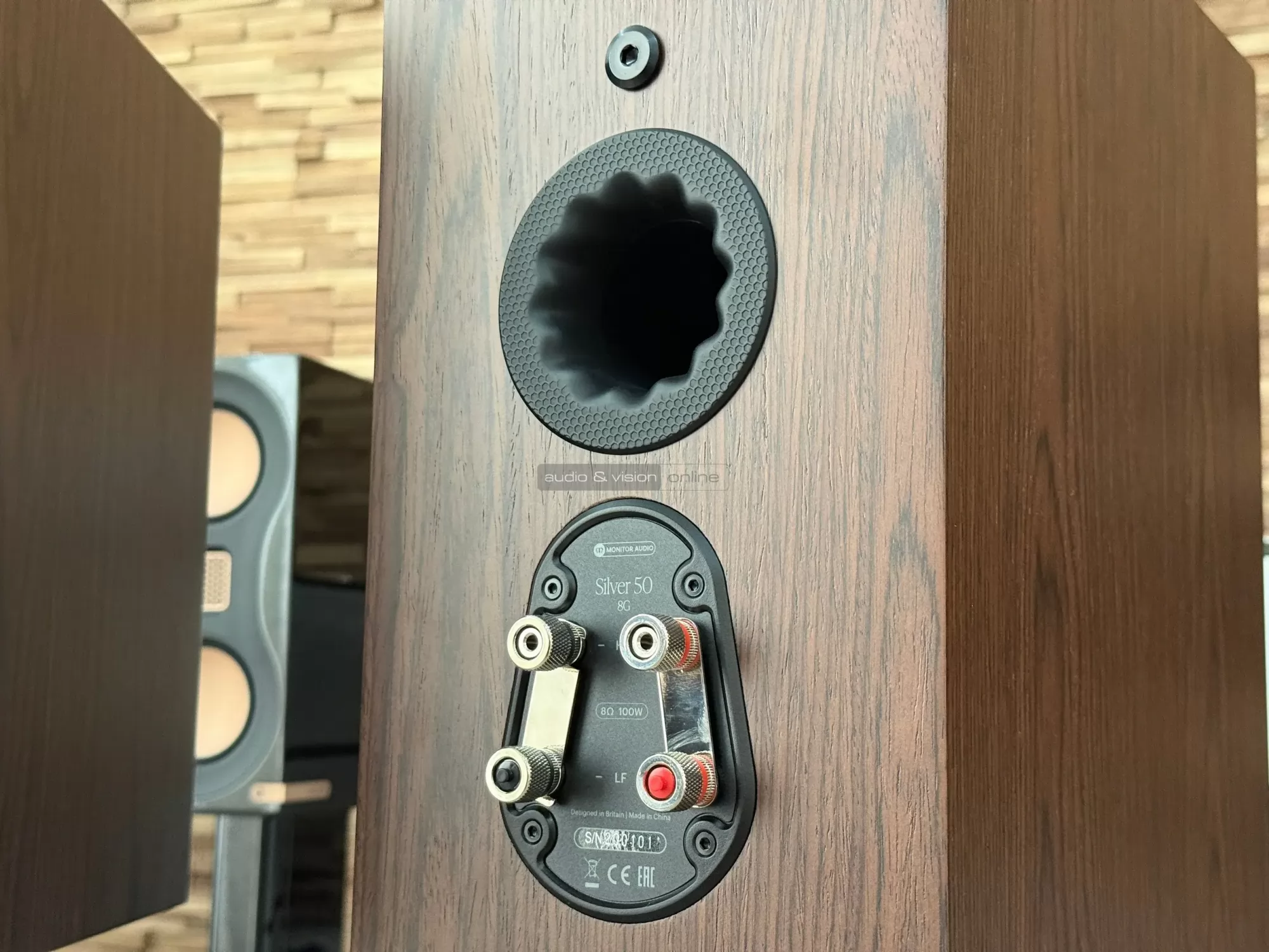 Monitor Audio Silver 50 8G hangfal hátlap
