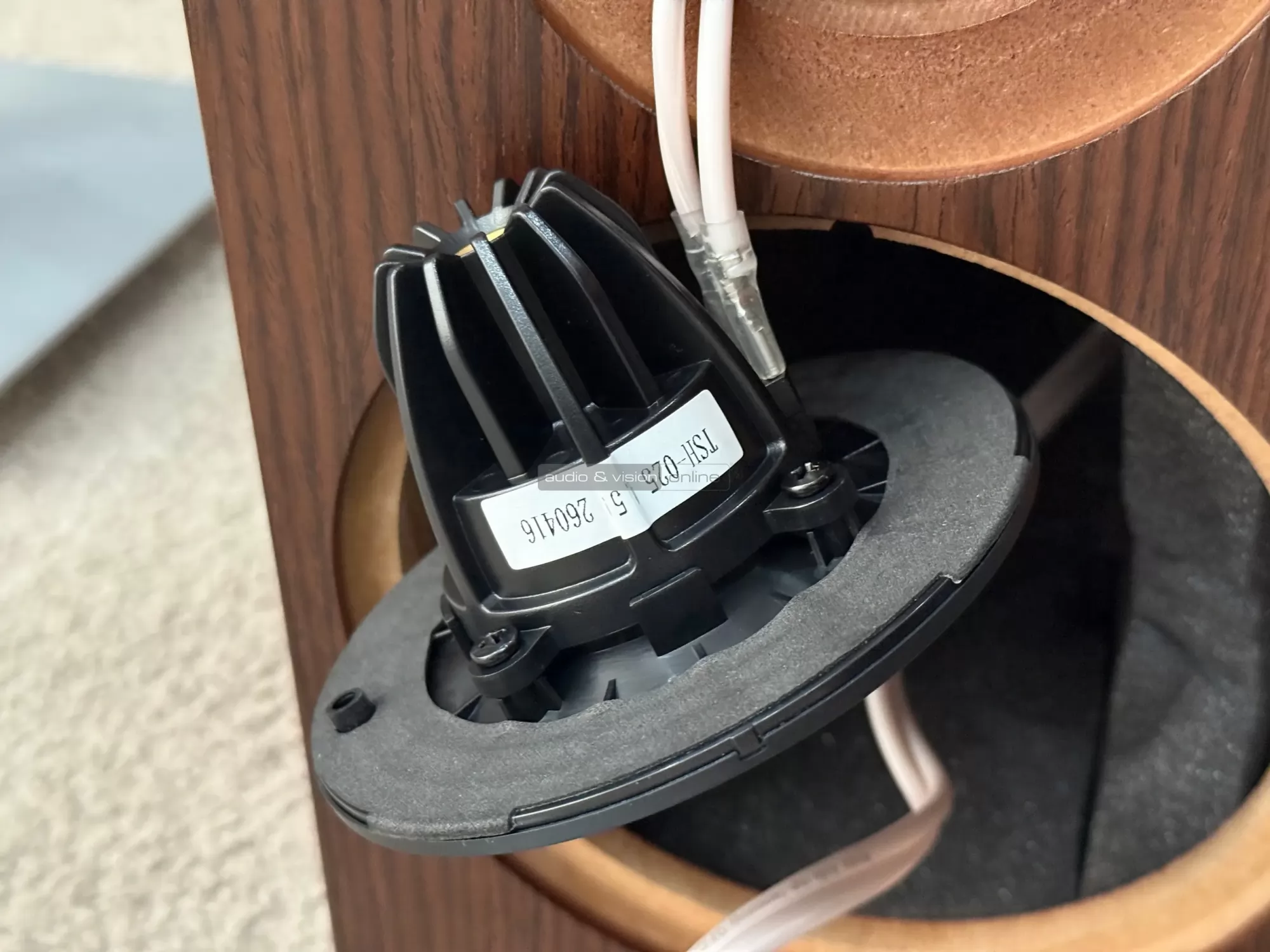 Monitor Audio Silver 50 8G hangfal magassugárzó