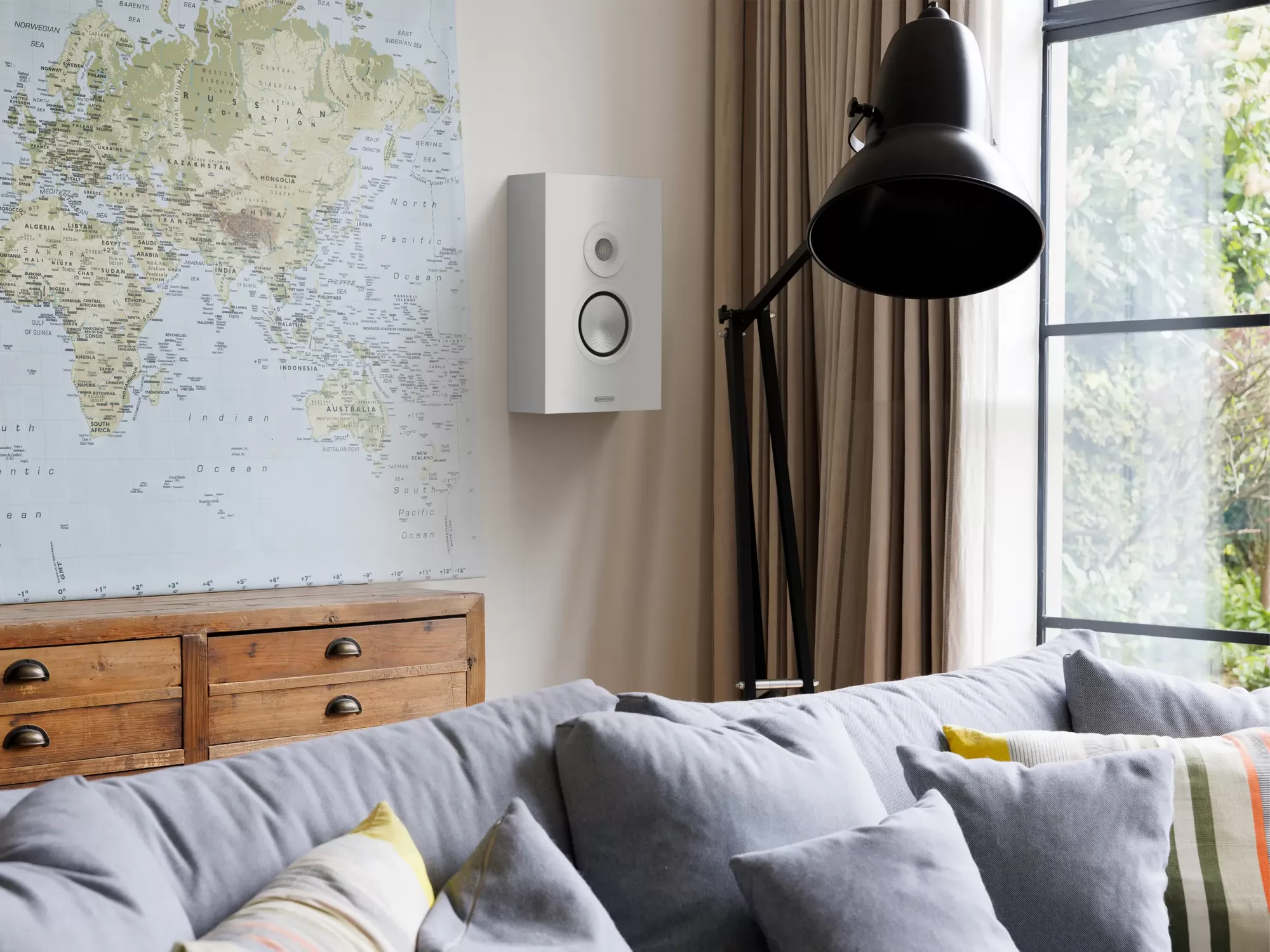 Monitor Audio Silver Series 8G ON-WALL hangfal