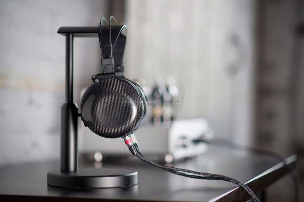 MrSpeakers ETHER C high end fejhallgató
