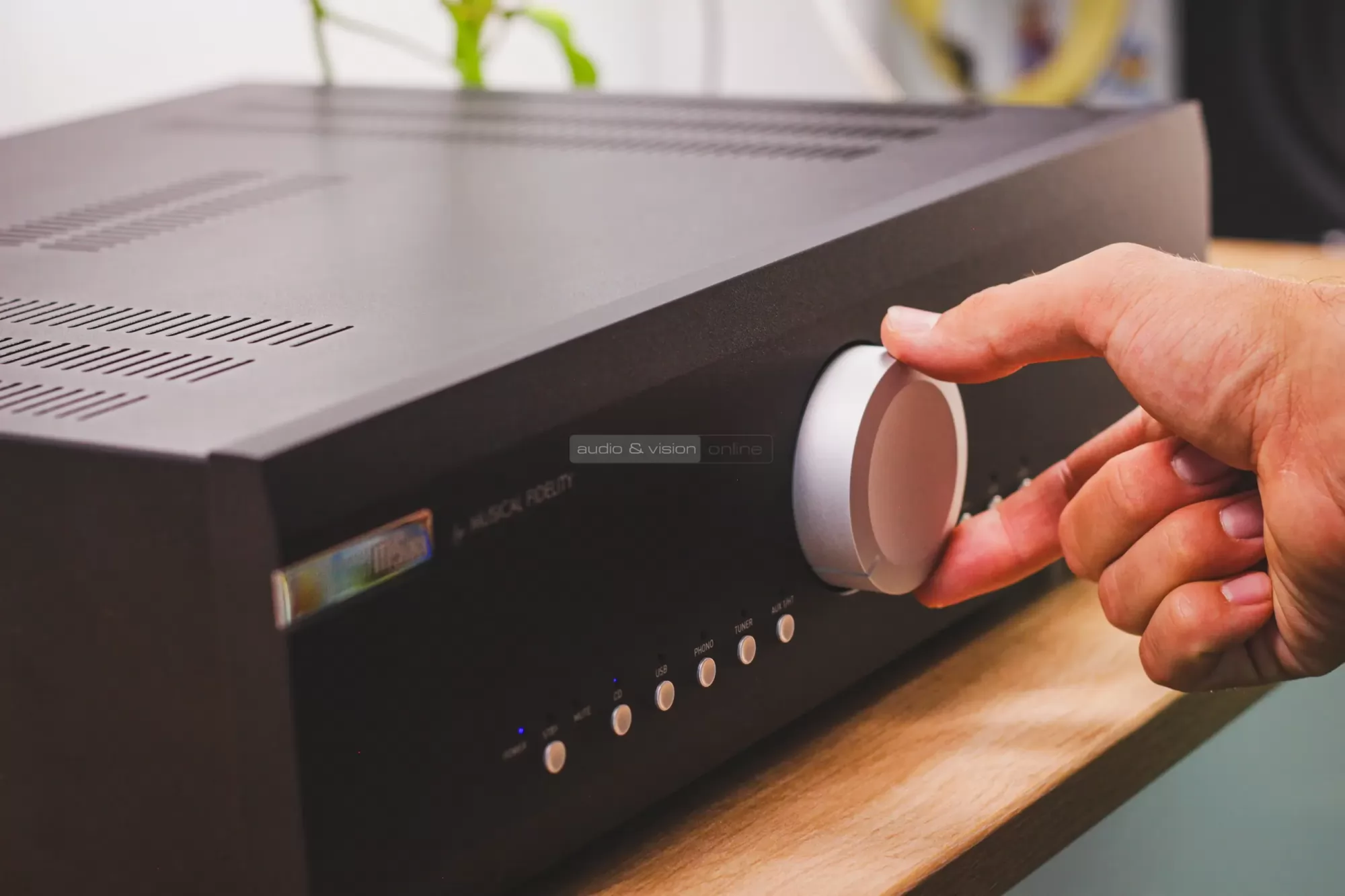 Musical Fidelity M5xi sztereó erősítő