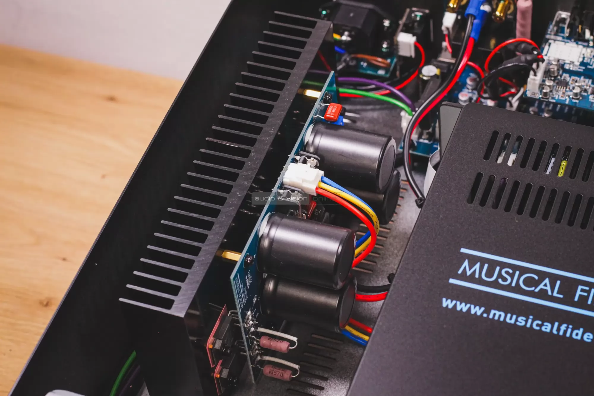Musical Fidelity M5xi sztereó erősítő