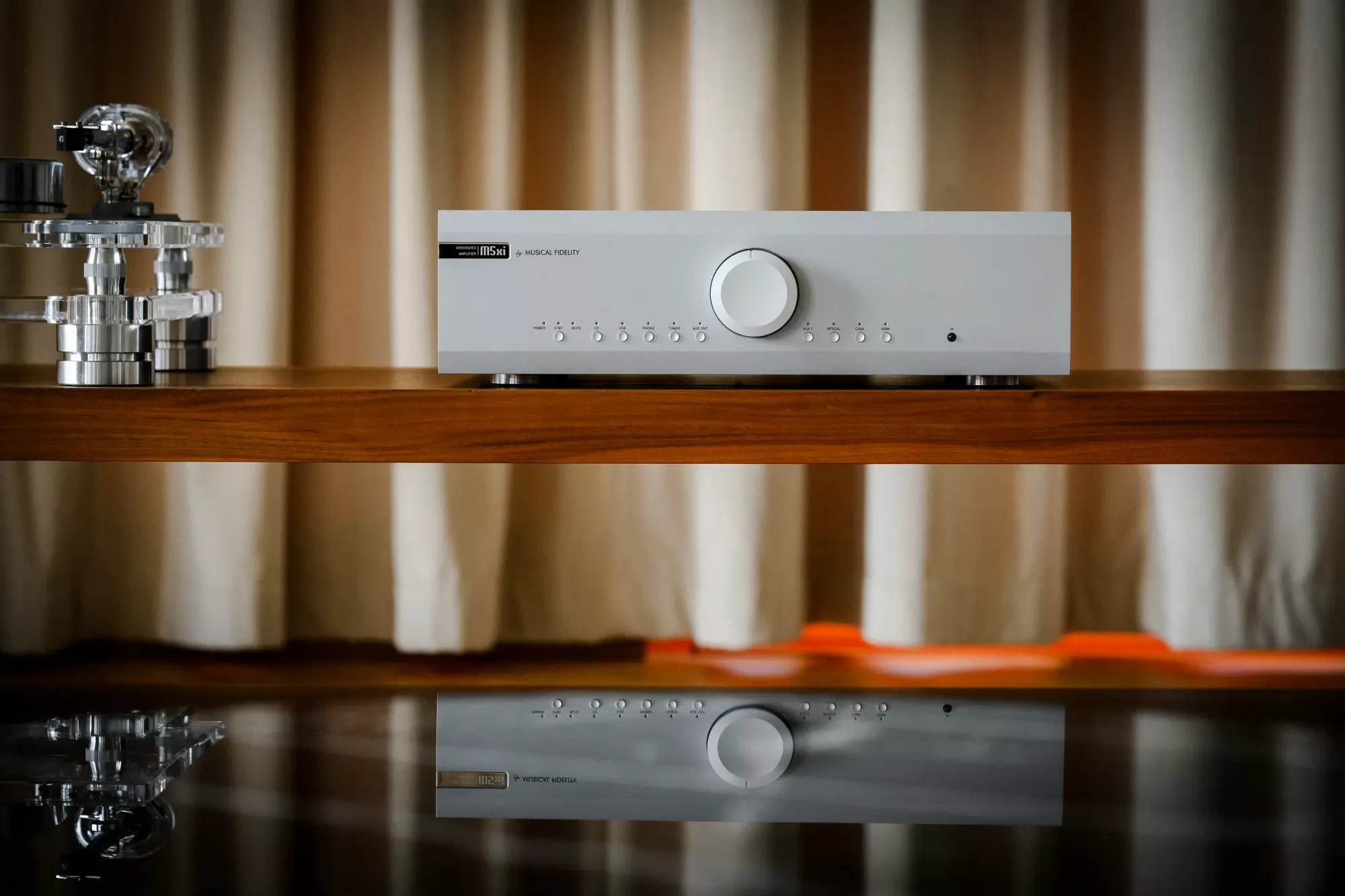 Musical Fidelity M5xi sztereó erősítő