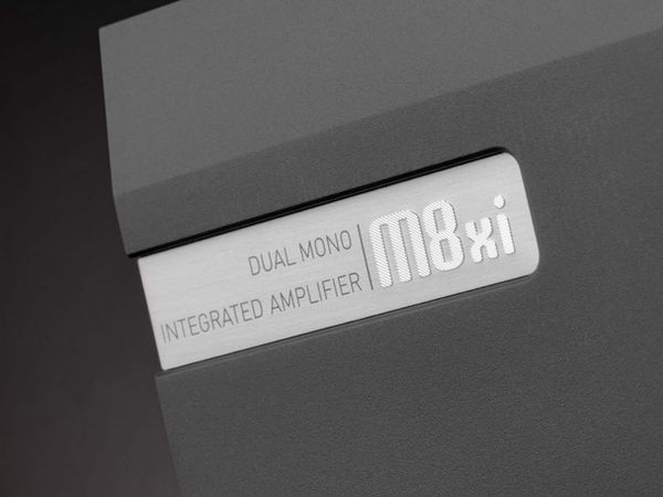 Musical Fidelity M8xi sztereó erősítő