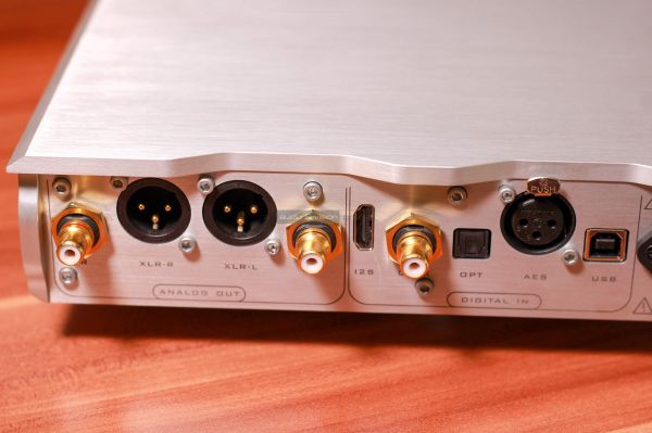 Musician Pegasus R2R DAC hátlap