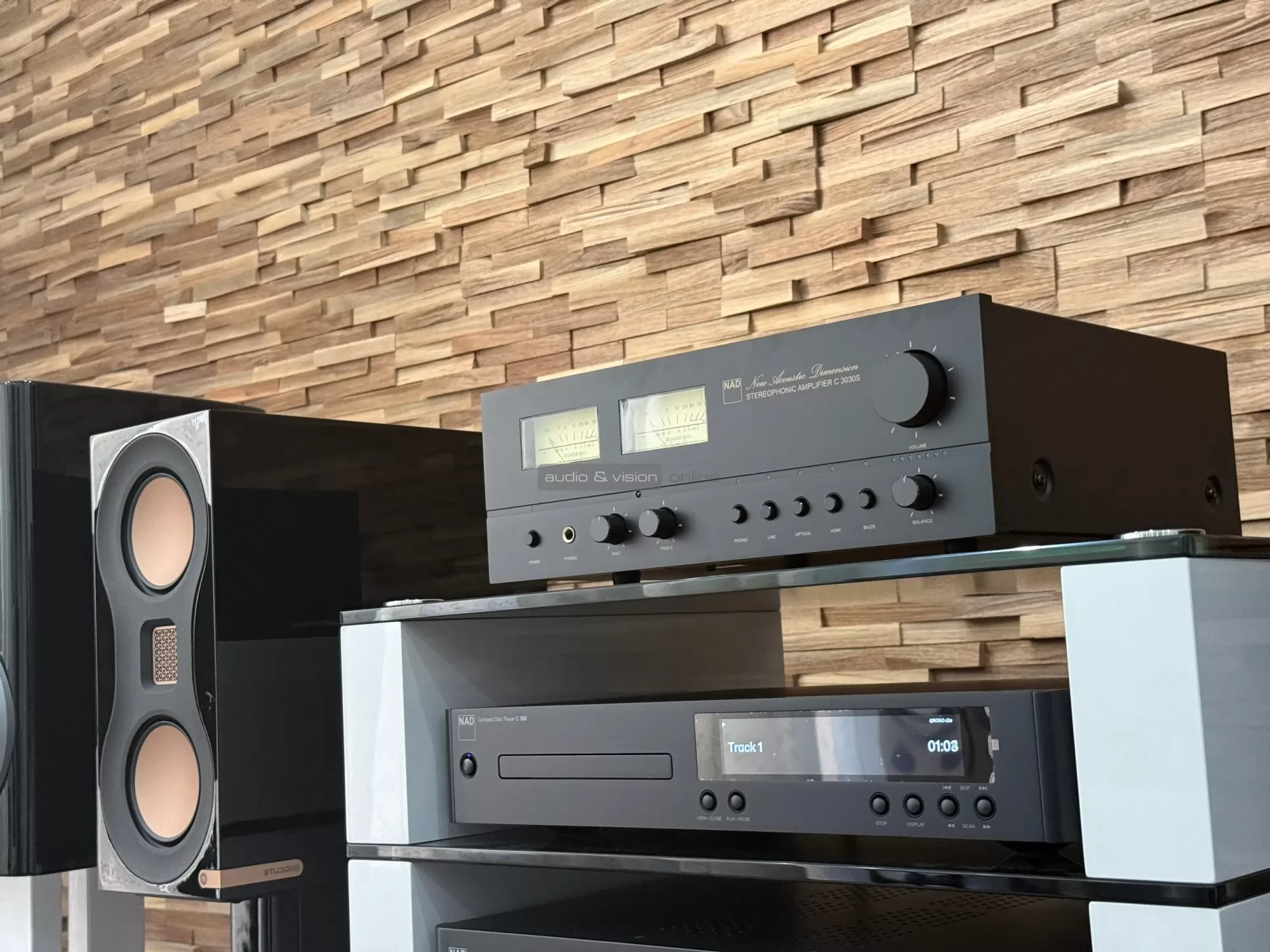 NAD C 3030S hálózati sztereó erősítő